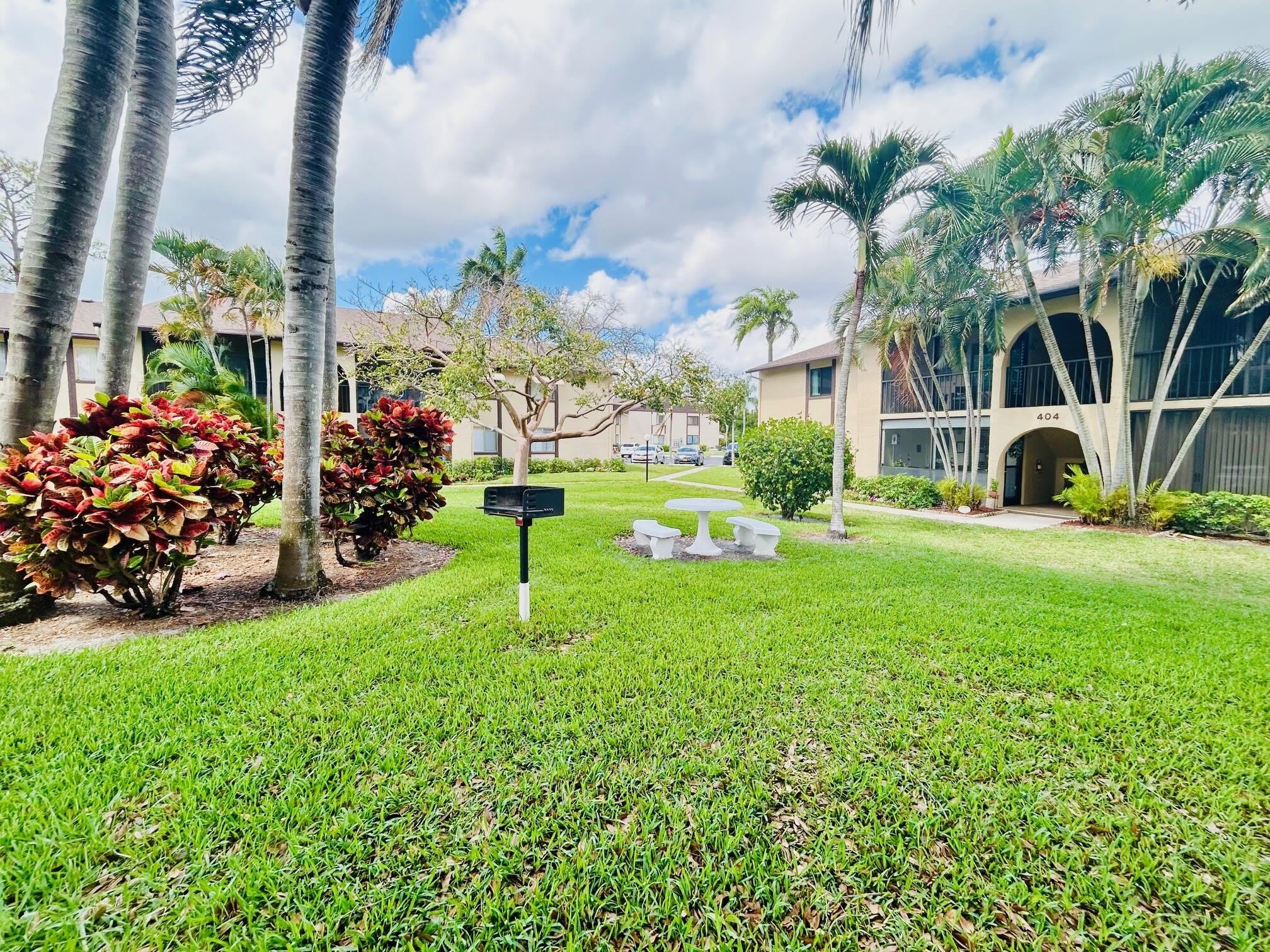 408 Pine Glen Lane – photo 1