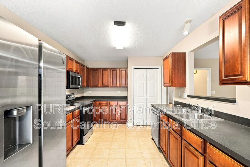 102 Cogburn Road – photo 4