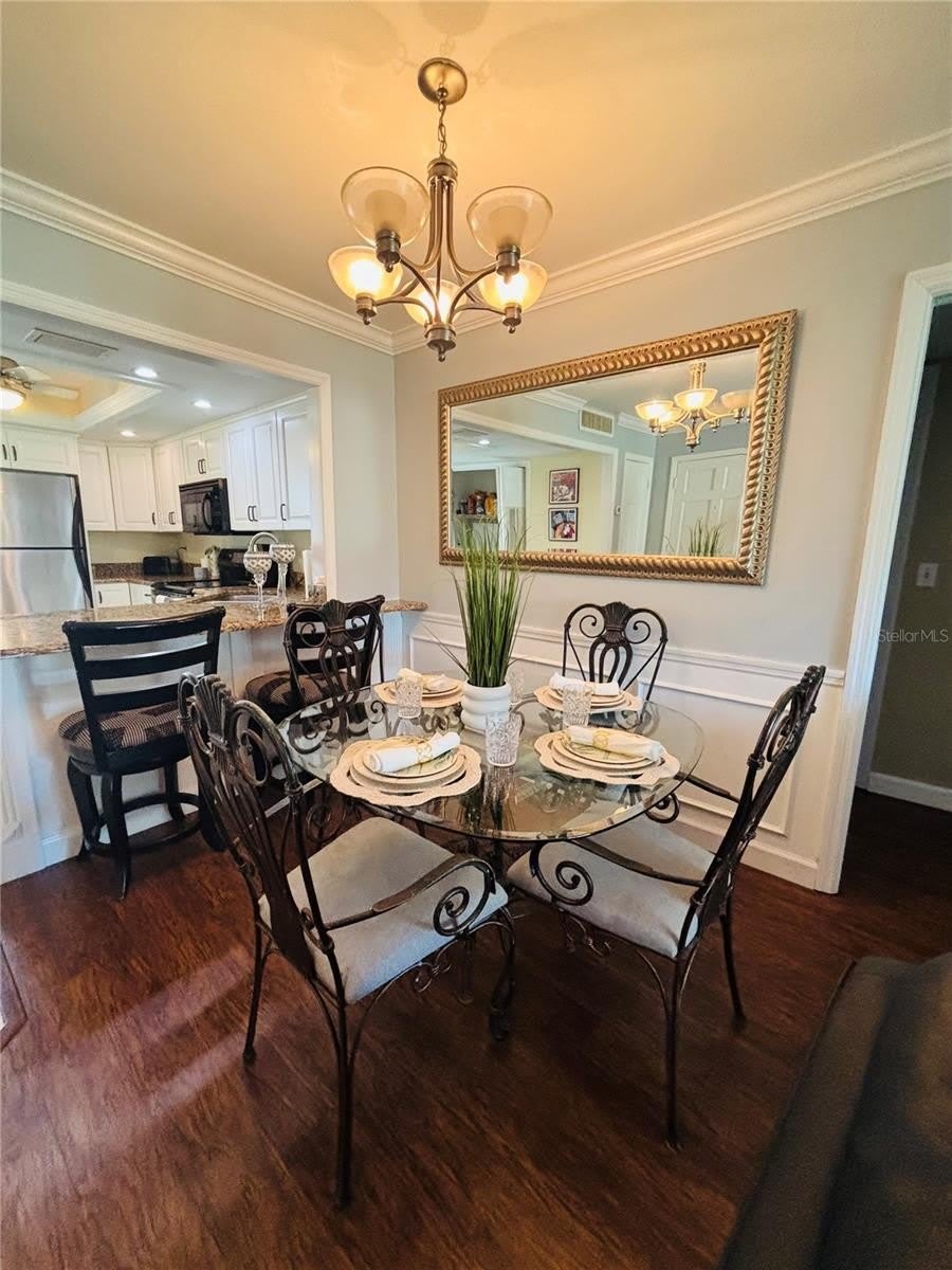 10380 CARROLLWOOD Lane – photo 5