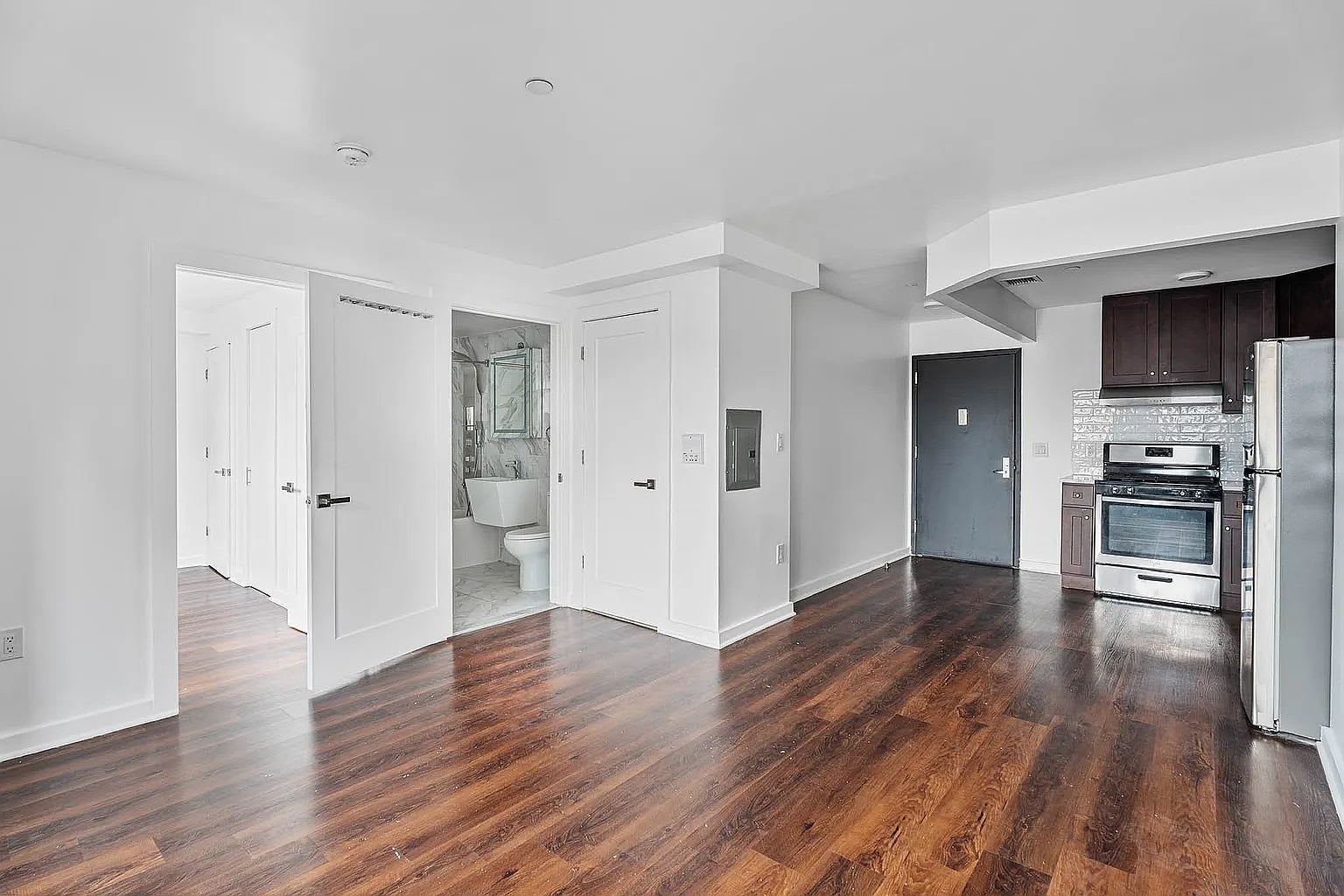 864 Willoughby Ave Apt 3A – photo 5