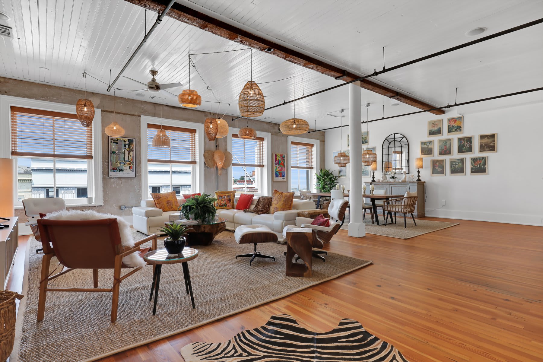 301 W Broughton St – photo 1