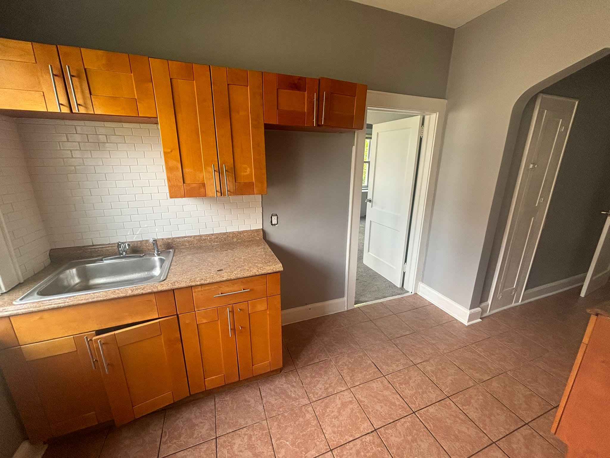 1132 St Louis Ave – photo 3