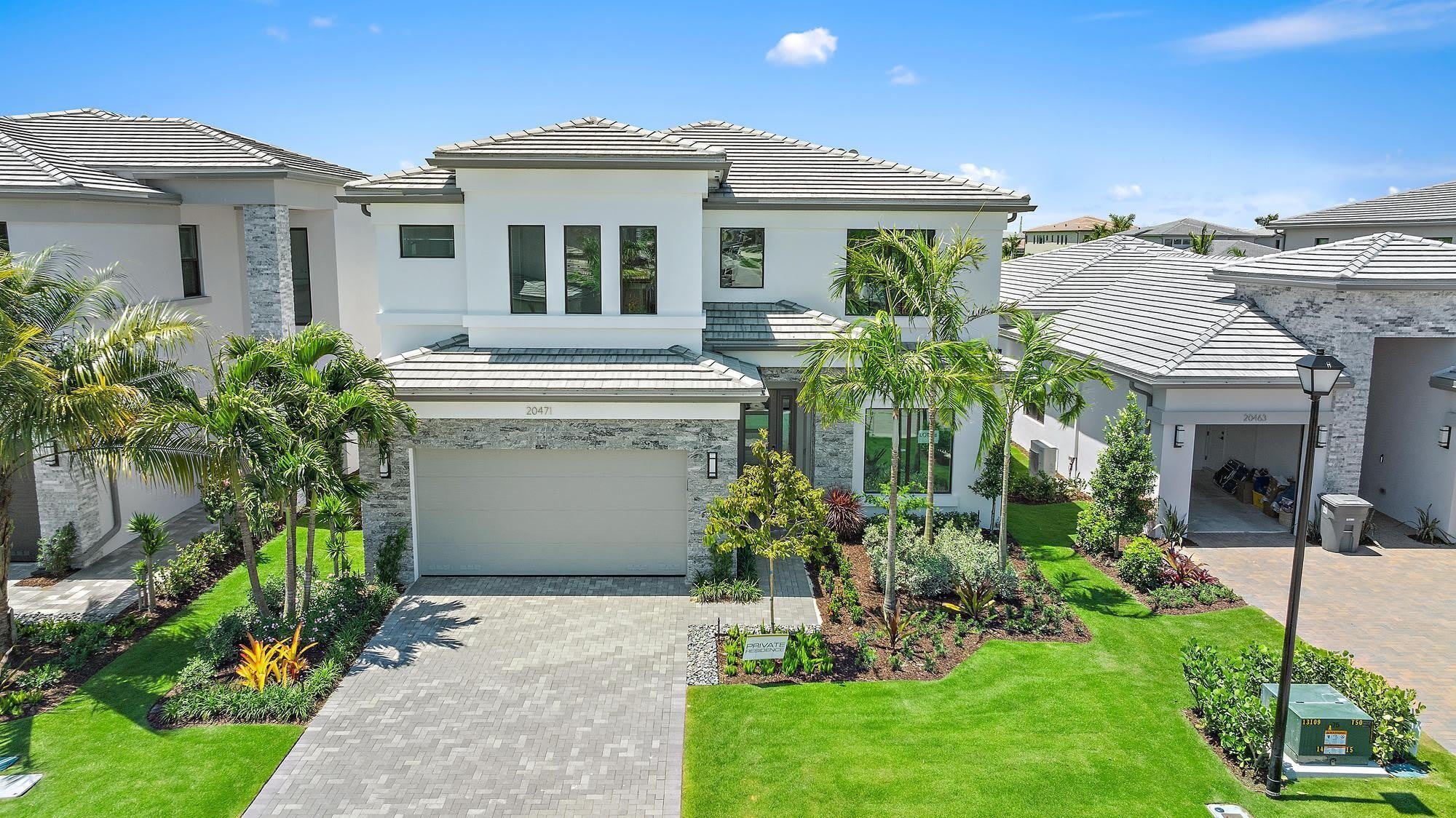 20471 Southernwood Avenue – photo 3
