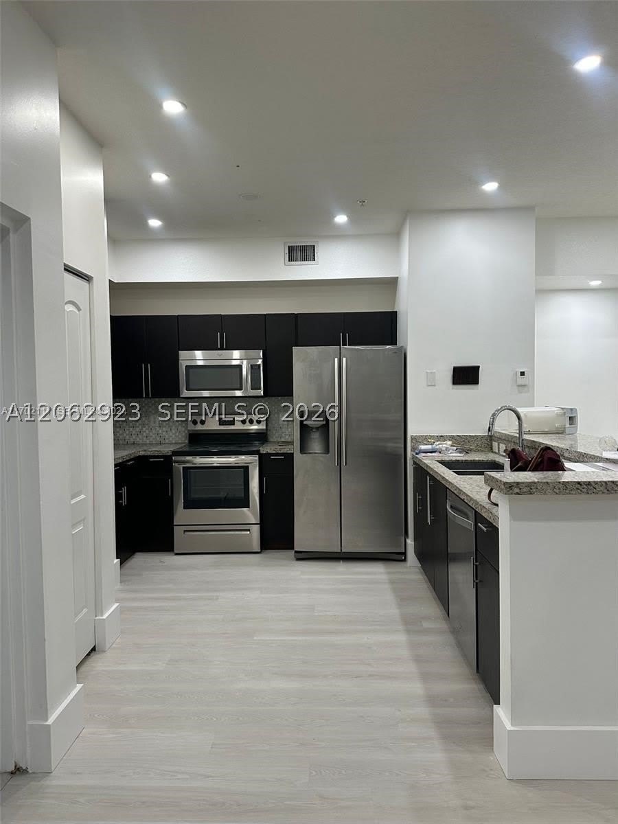 7260 NW 114th Ave – photo 1