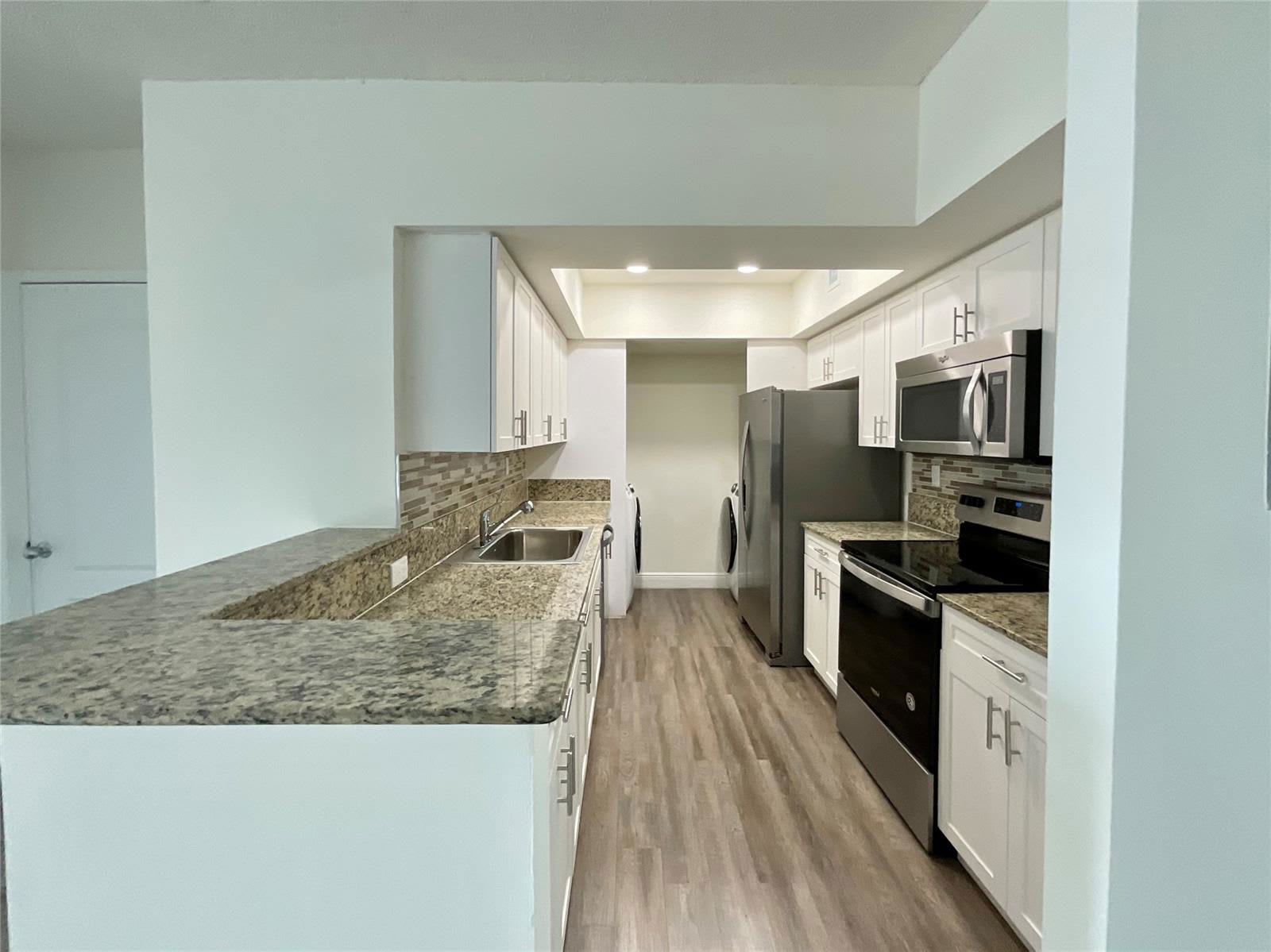 16800 North Bay Road – photo 1