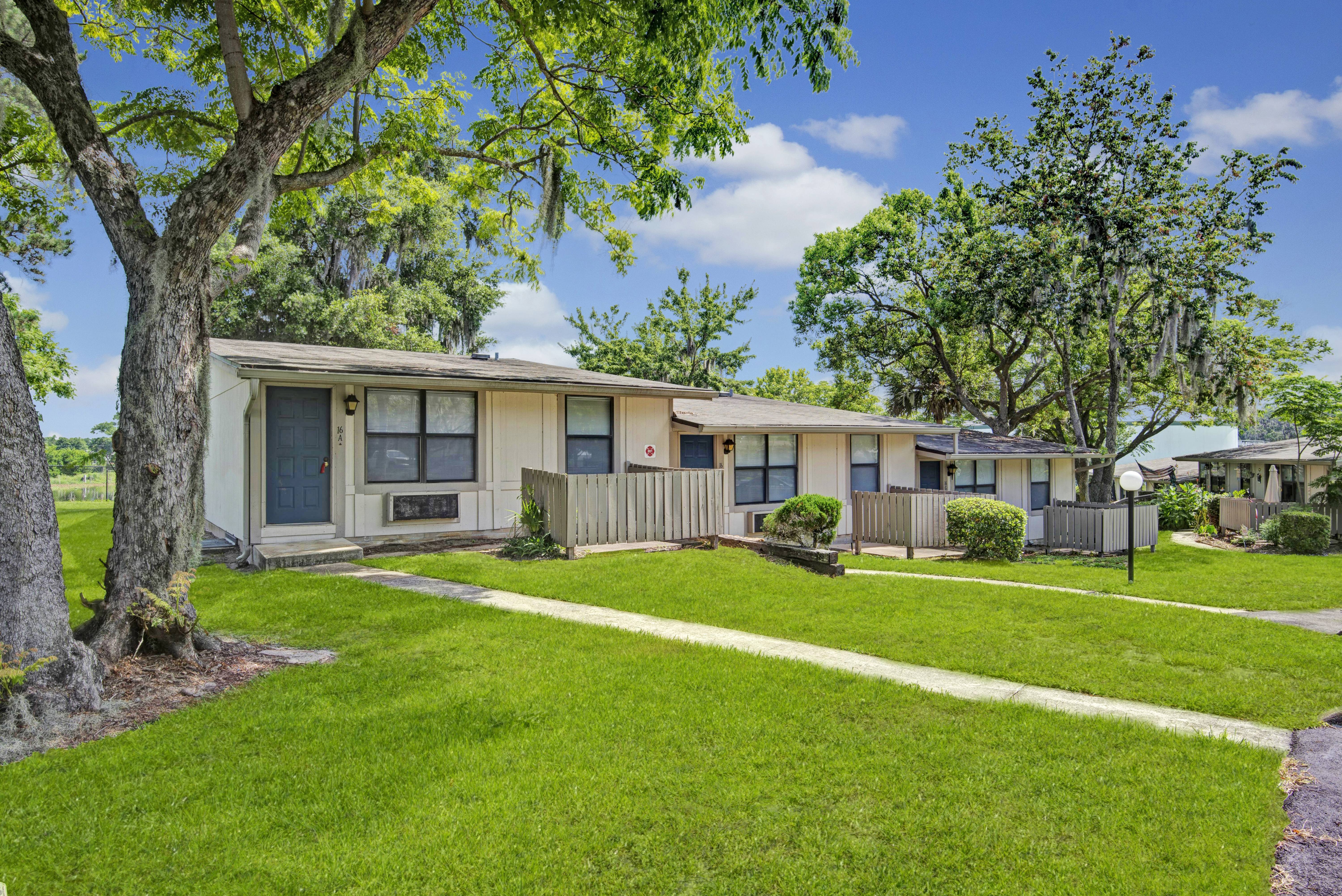 Applewood Apartments – photo 5
