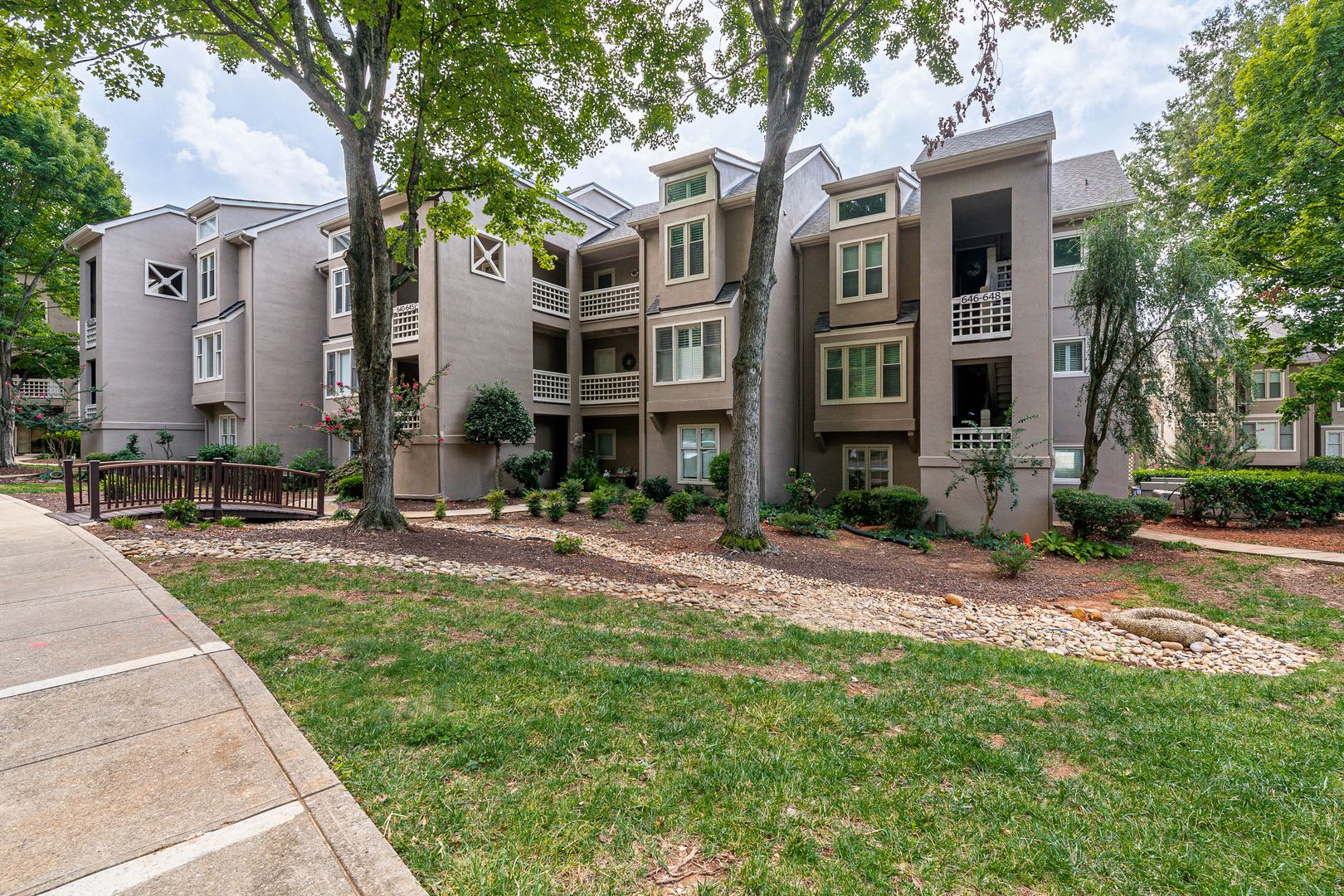 2 Bedroom Condo in Portside at Davidson Landing! – photo 2