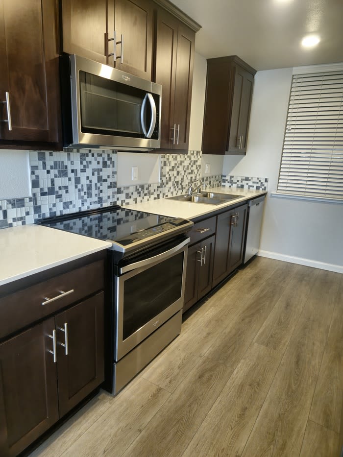 225 Cypress Avenue – photo 2