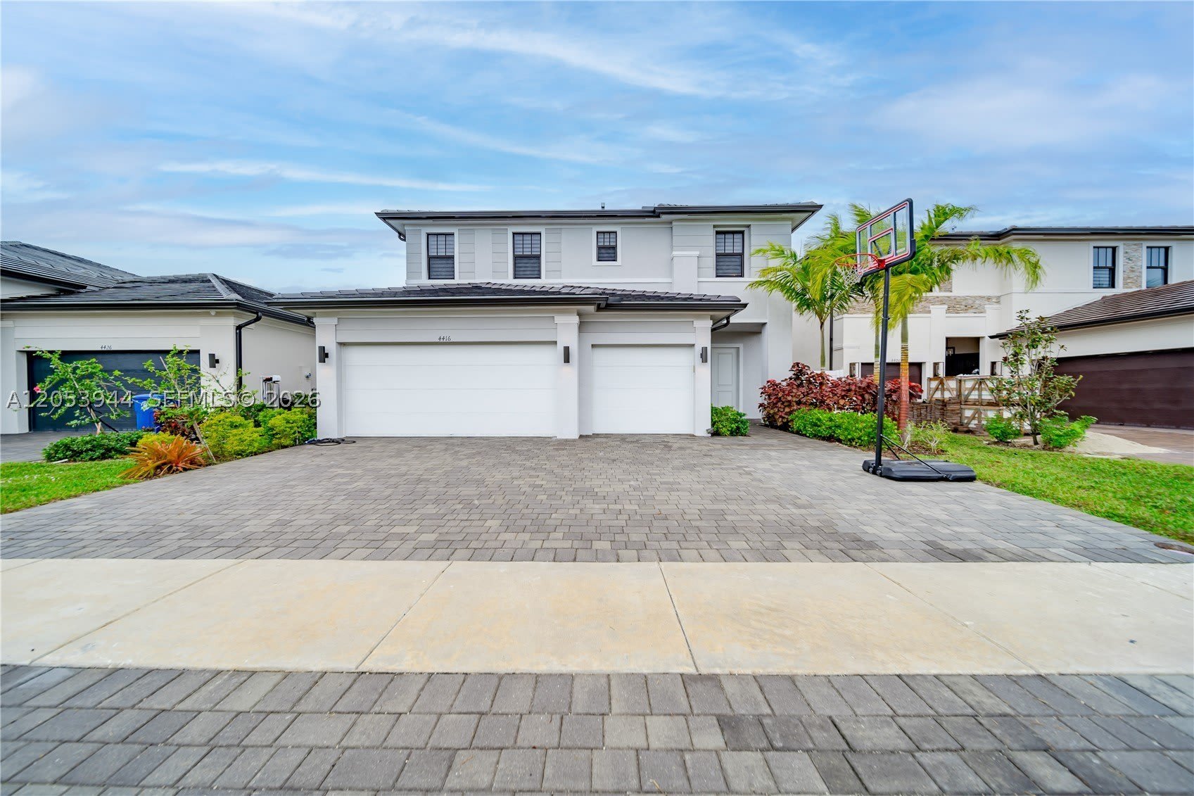 4416 SW 174th Ave – photo 1