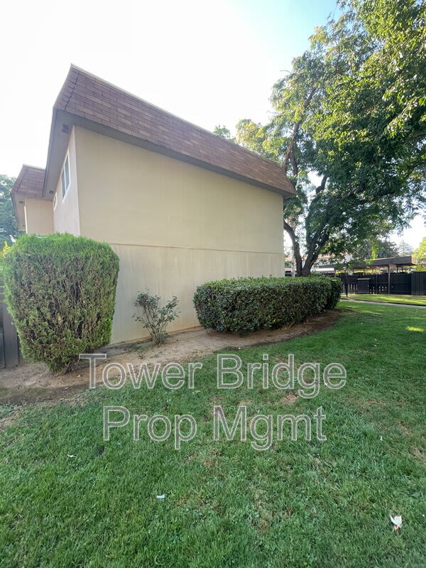 8812 Sawtelle Way – photo 4