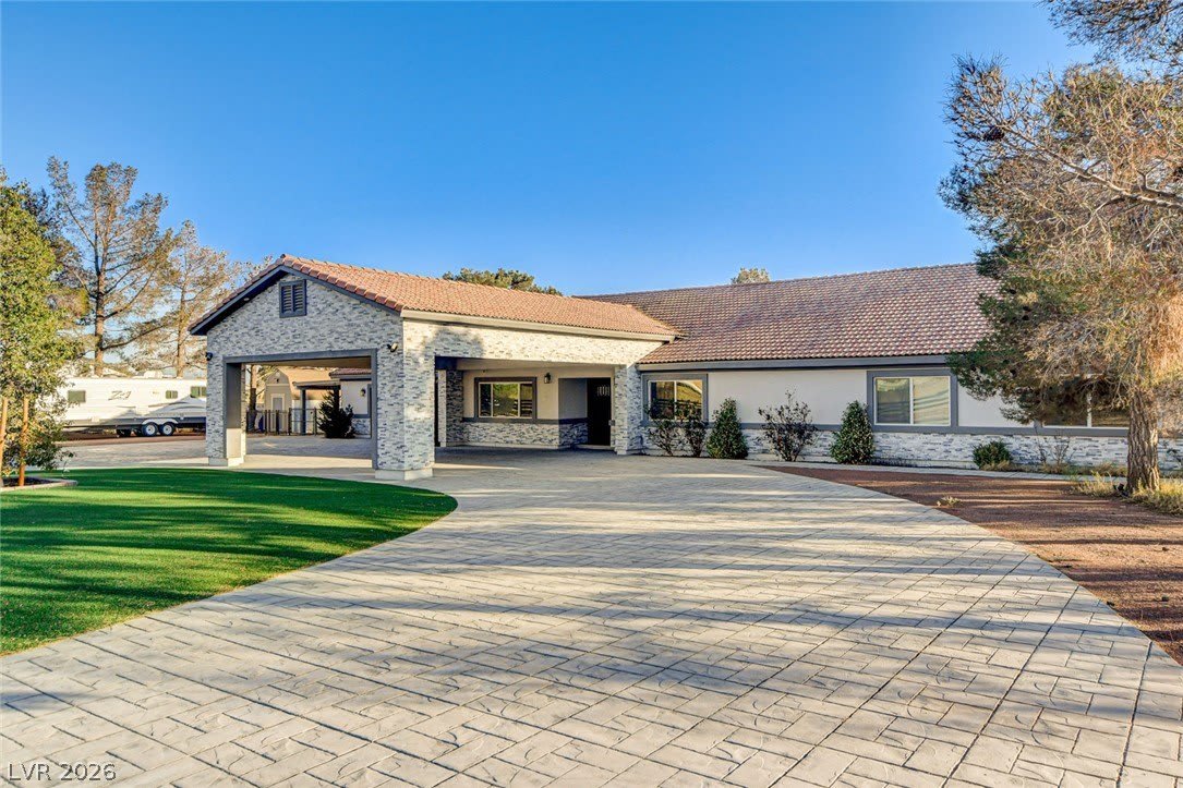 5353 Dorrell Lane – photo 3