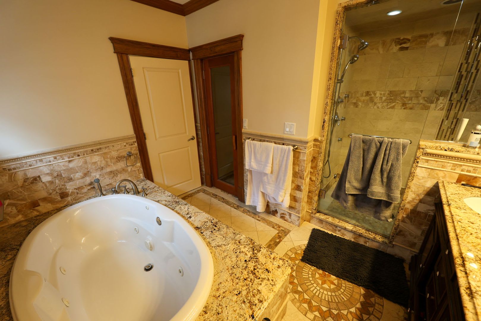 Charming 5 Bedroom -No Broker Fee – photo 5