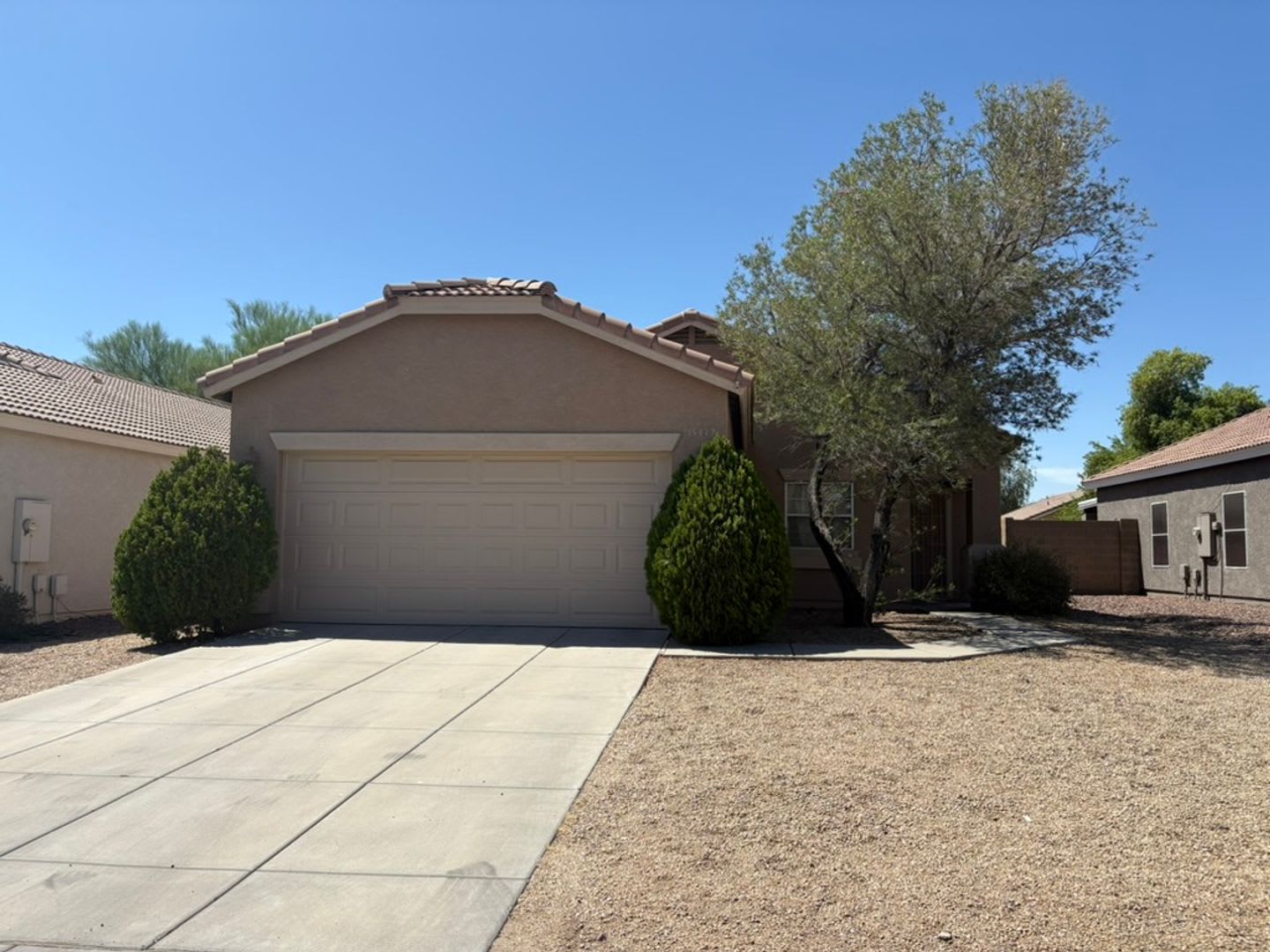 3-Bedroom Surprise Home near ball park – photo 1