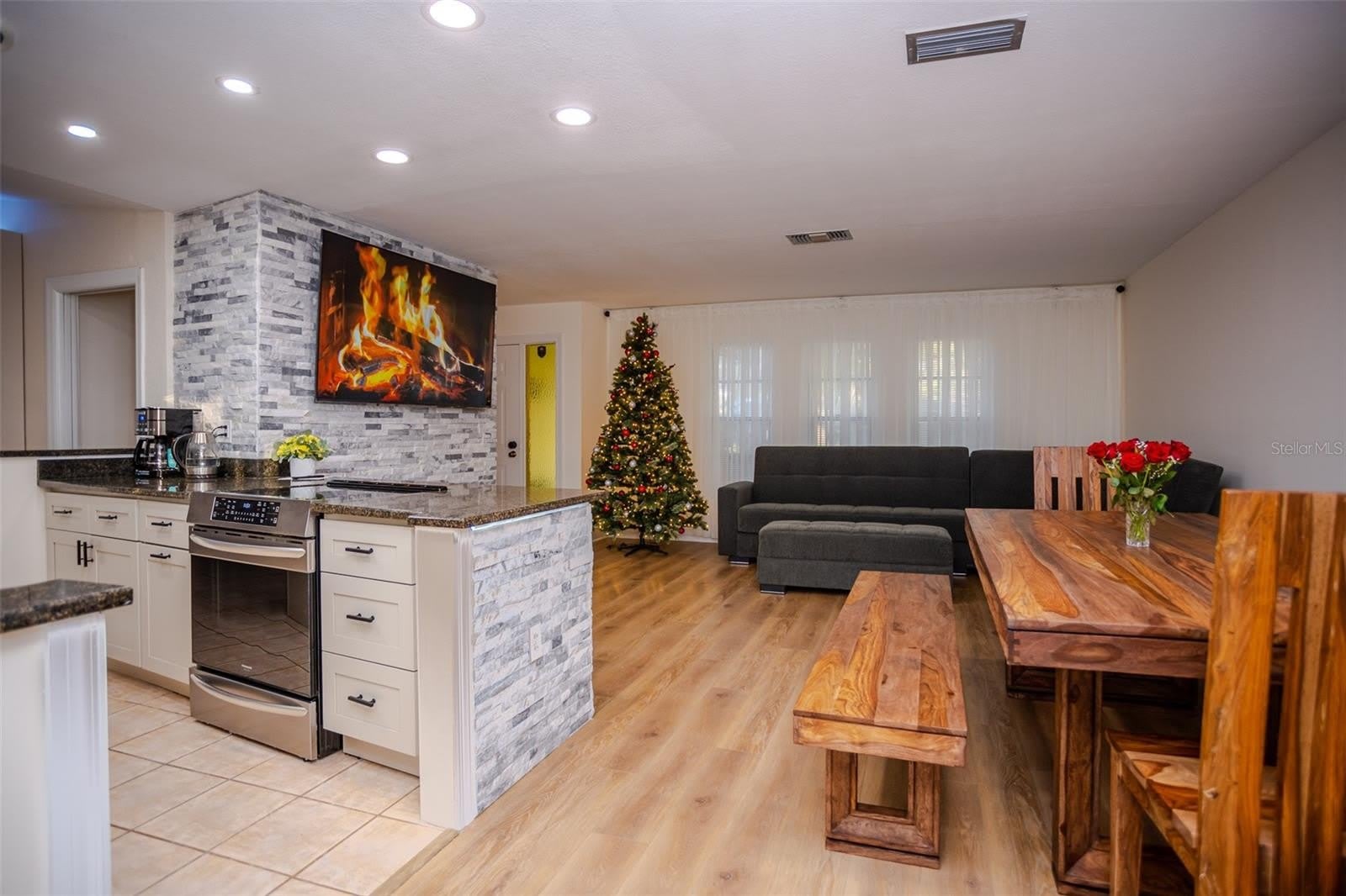 2719 FOREST KNOLL Drive – photo 3