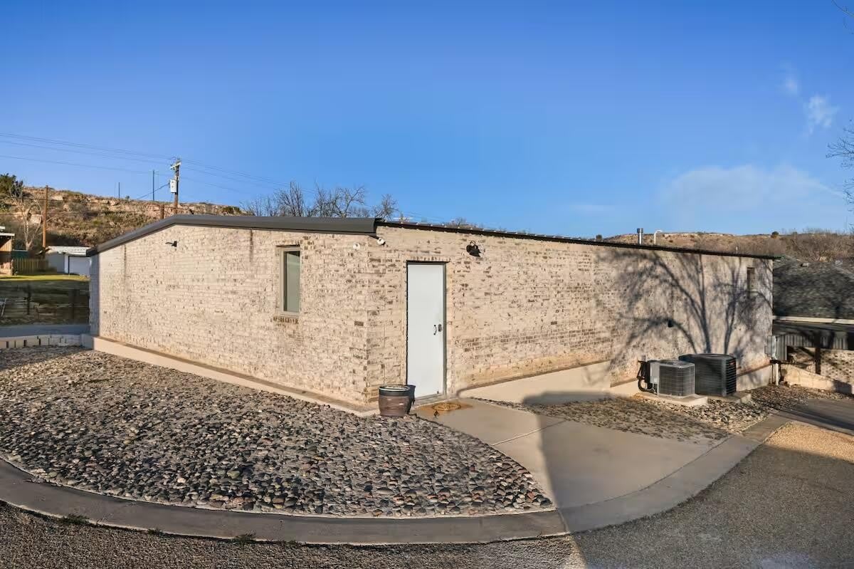 3 Jesse James Drive – photo 3