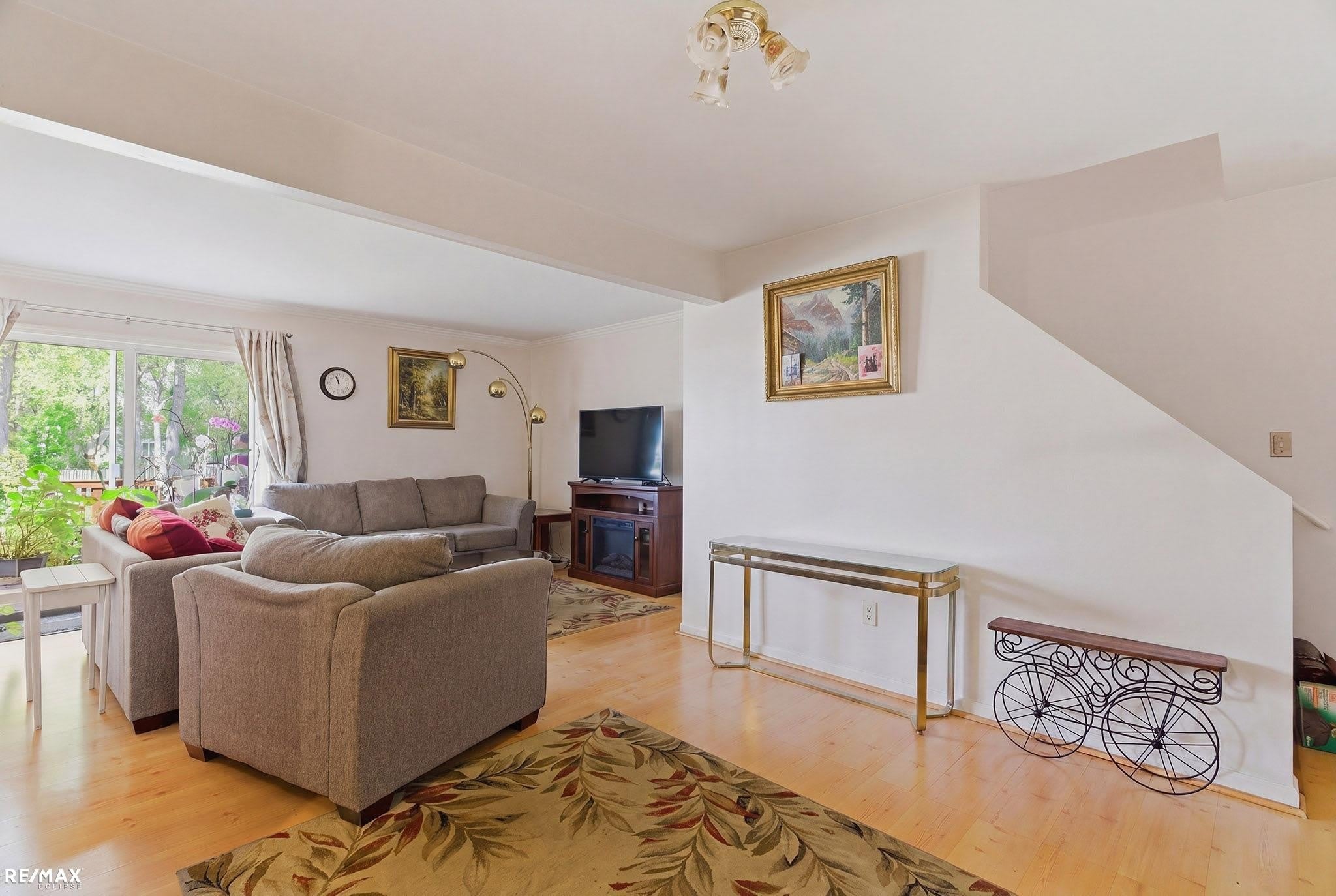 1288 Jay Street – photo 4