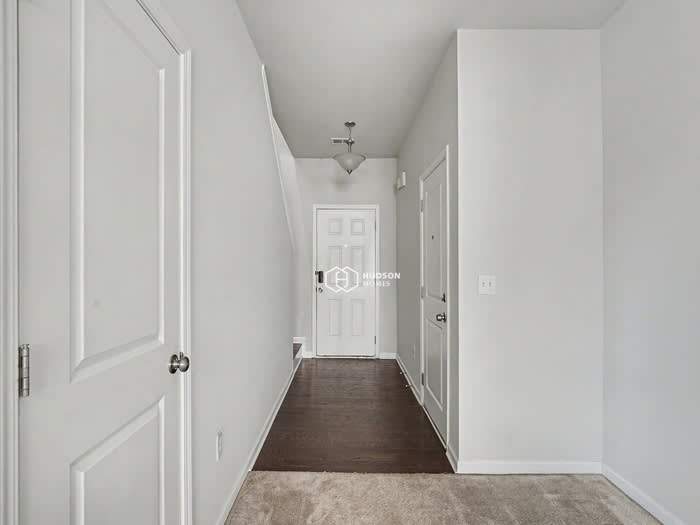 808 Royal Red Court – photo 5