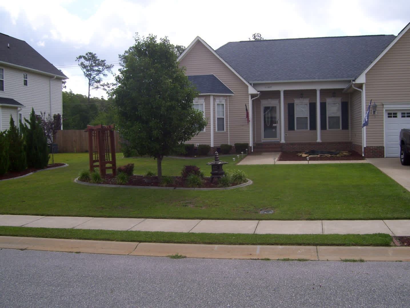 4 Bedroom 2 5 Bathroom Bridlewood Subdivision Coming Available At The End Of July – photo 2