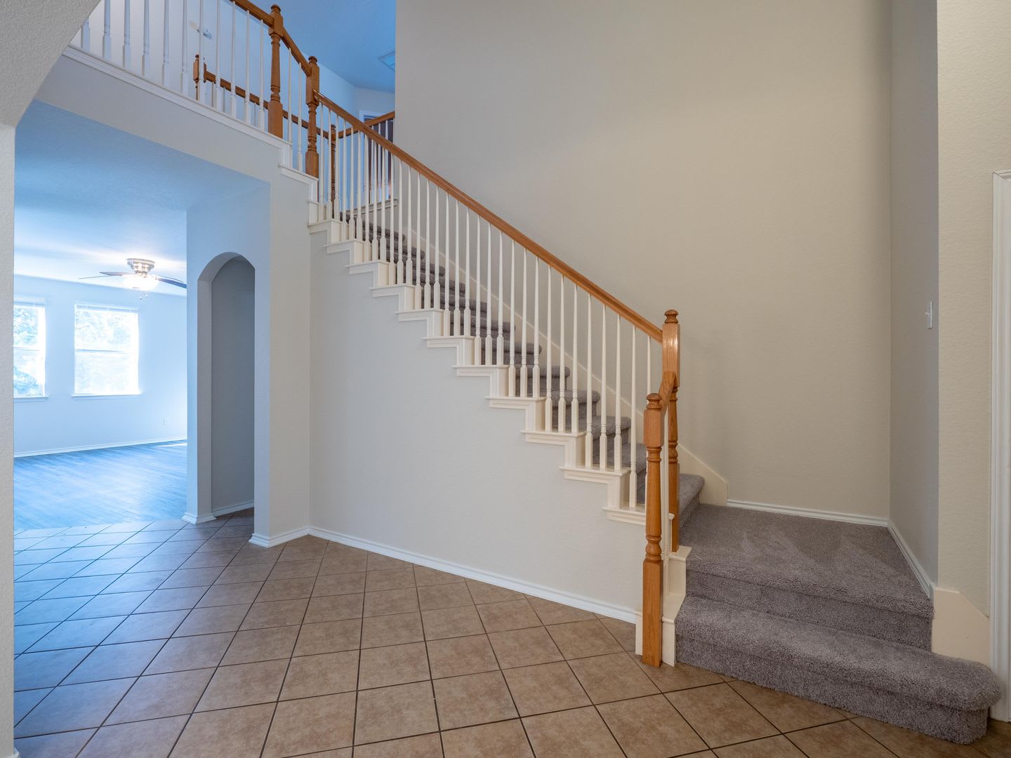 Welcome to your new home at our charming property – photo 2