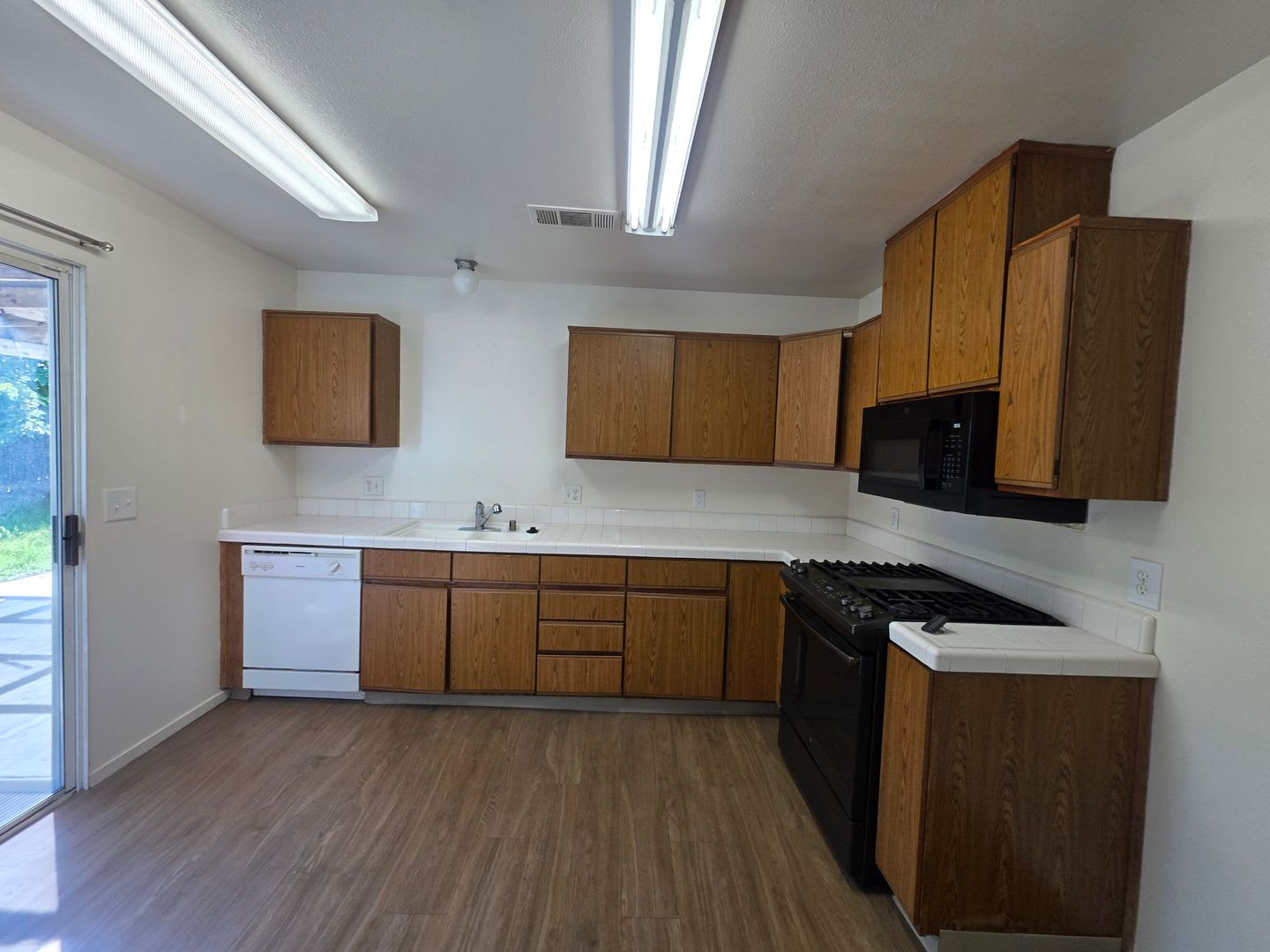 *** MOVE IN SPECIAL – photo 3