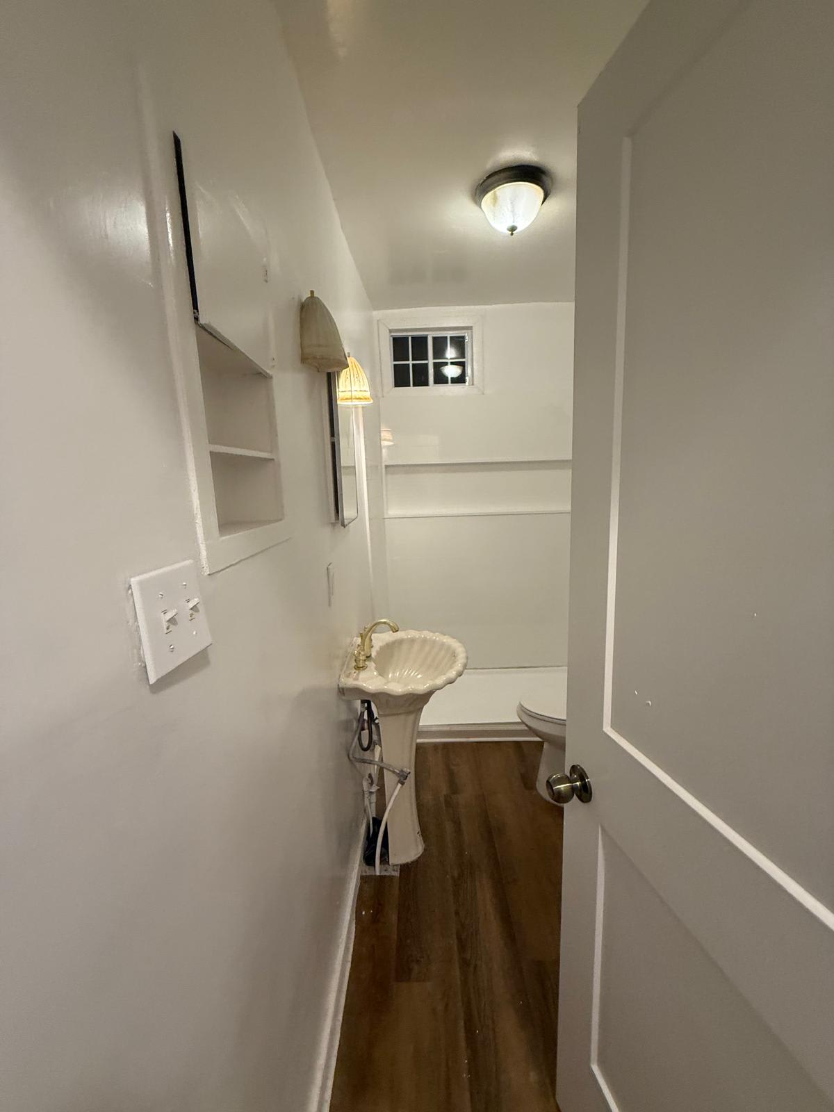 827 East 38th St – photo 2