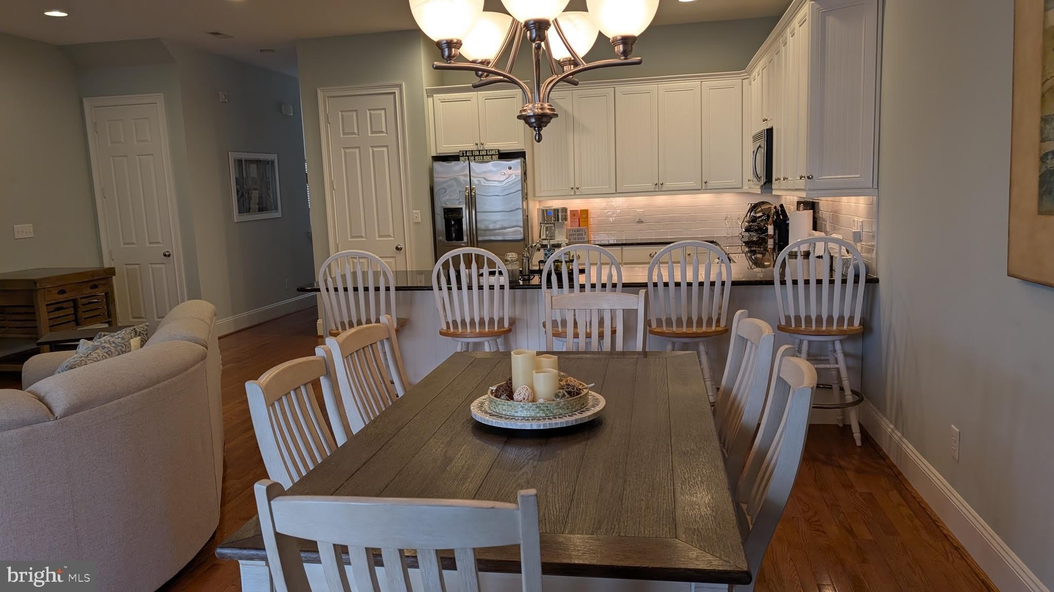 36400 WARWICK Drive – photo 2