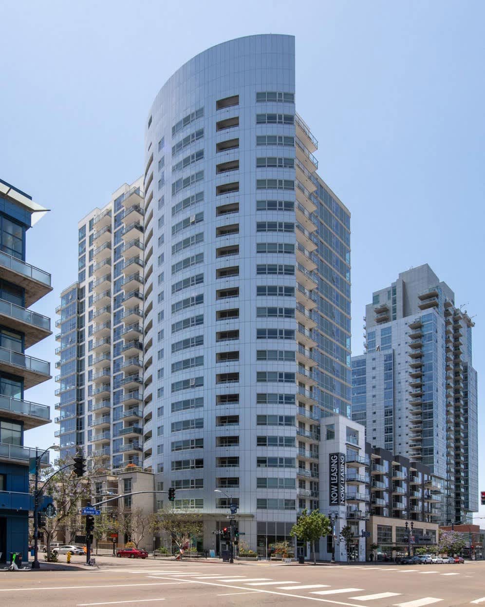 Strata – photo 1