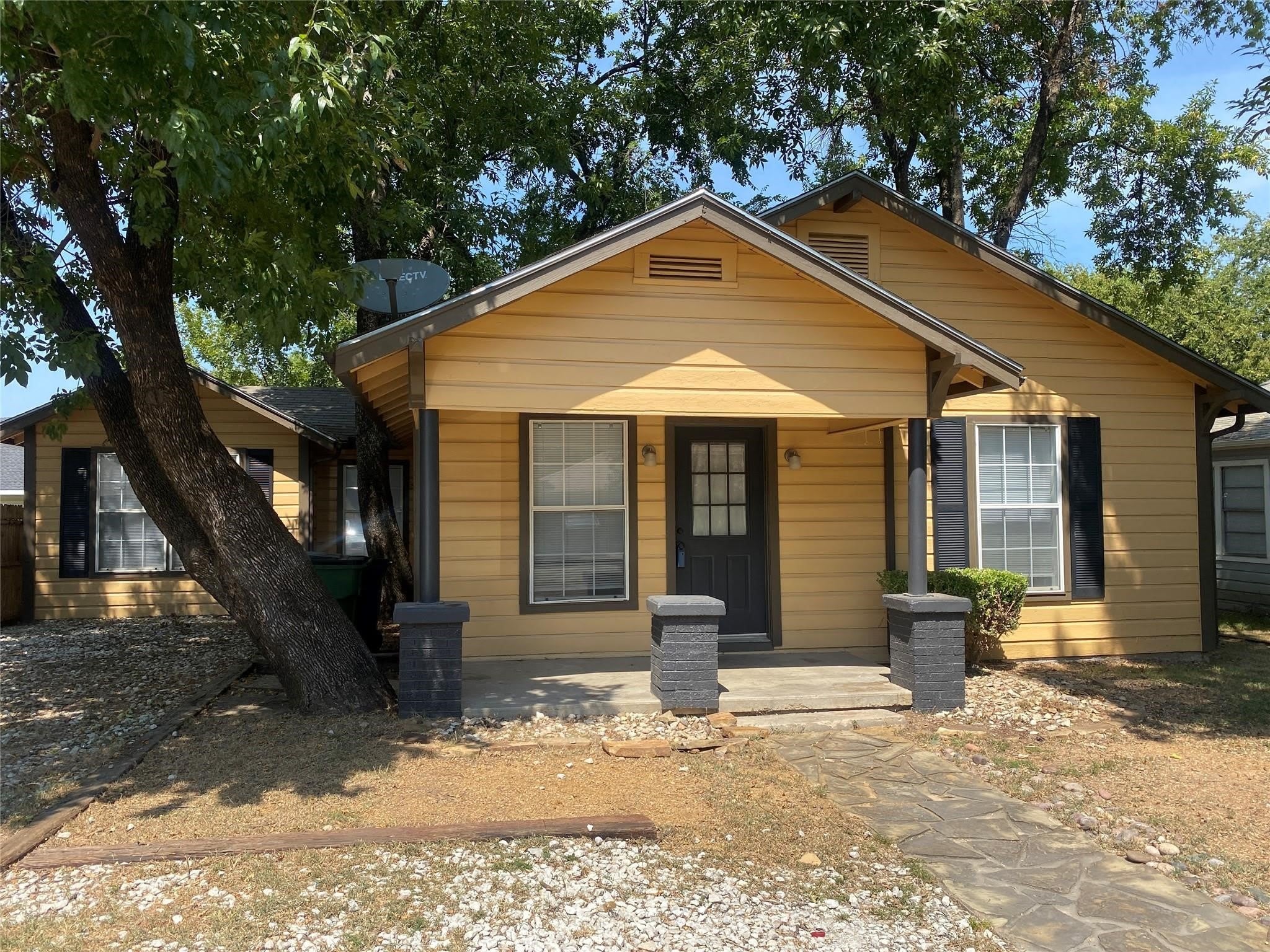 403 Marshall Street – photo 2
