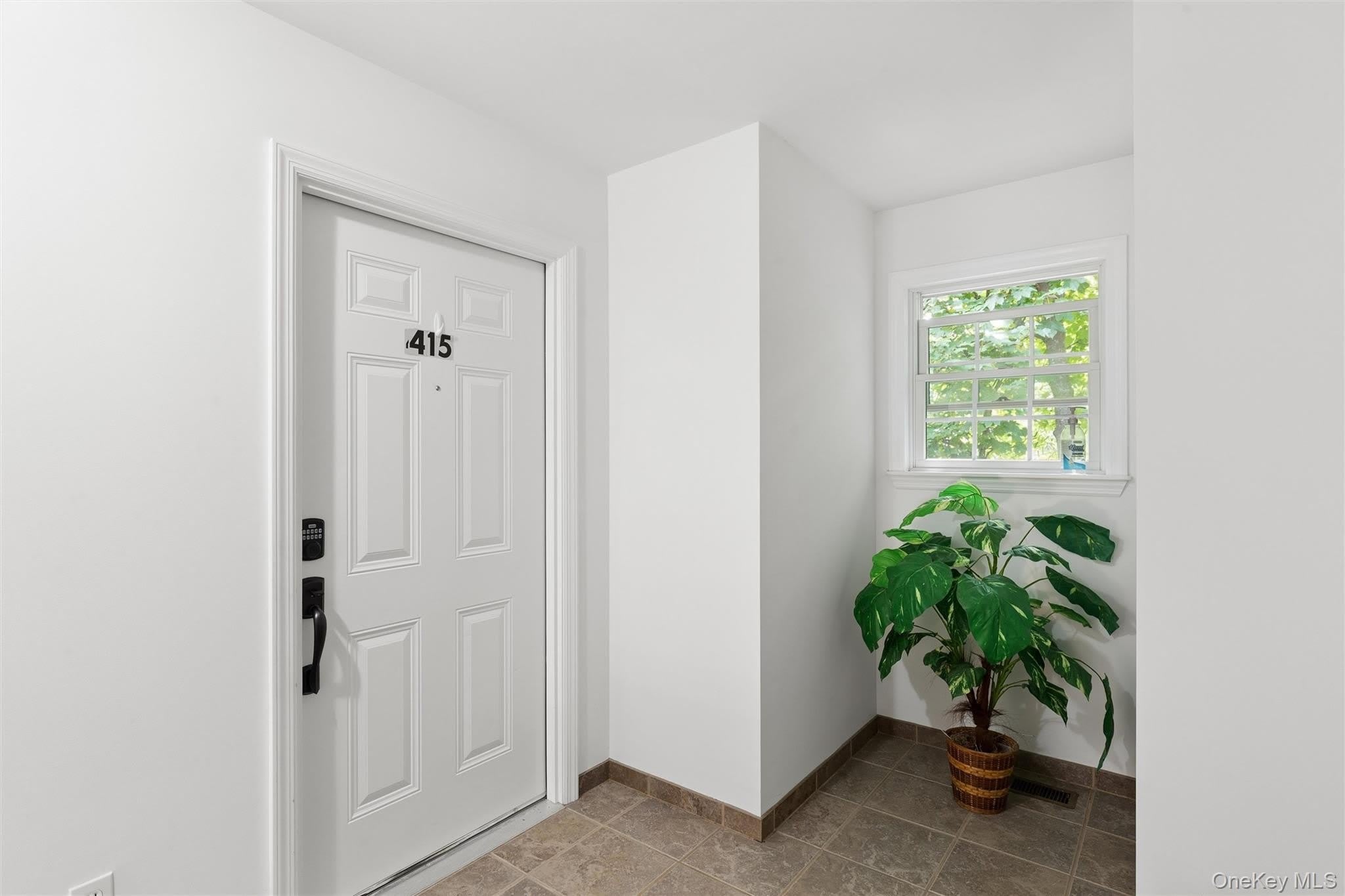 415 1st Street – photo 2