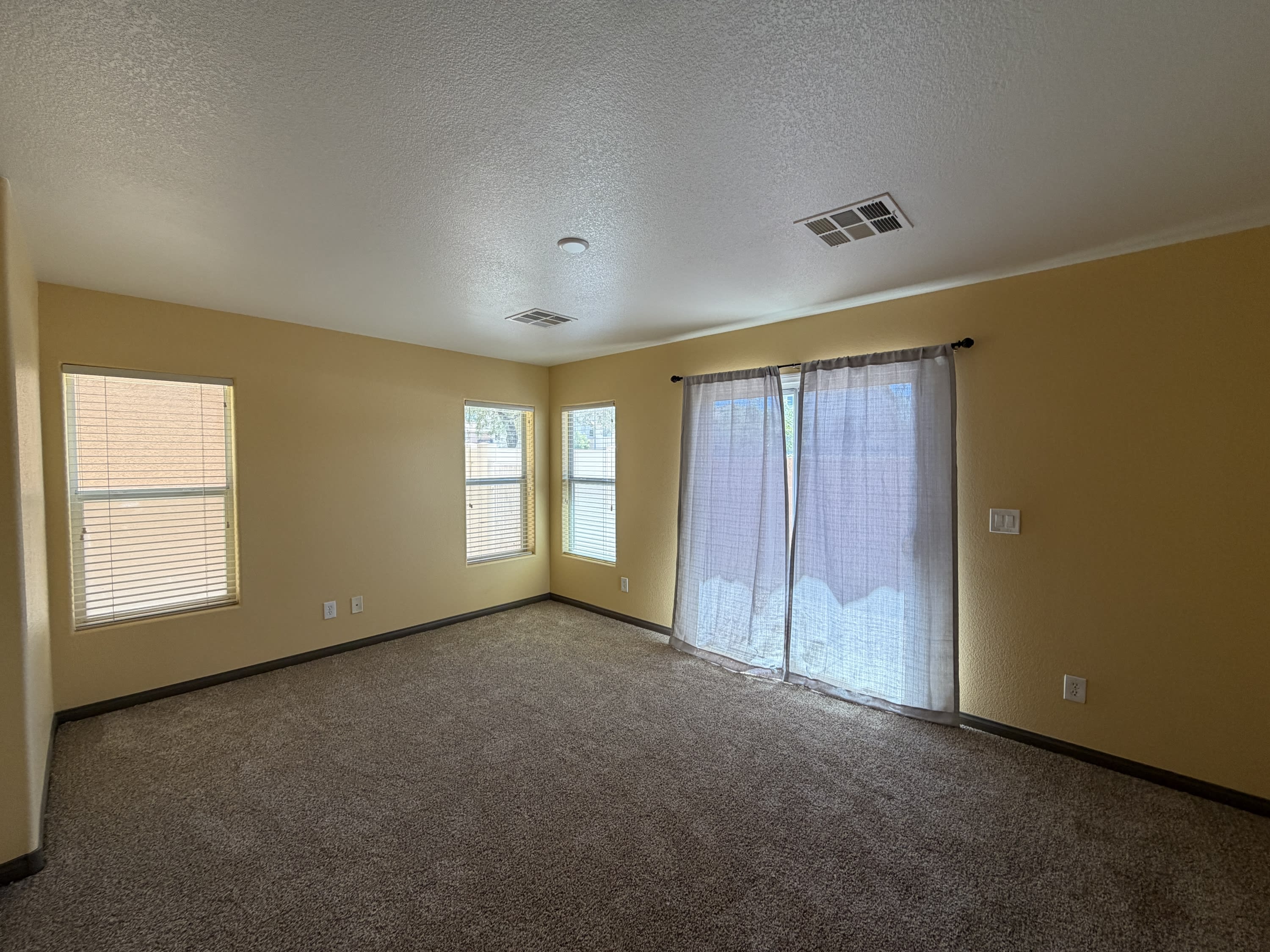 10811 Ackers Drive – photo 3