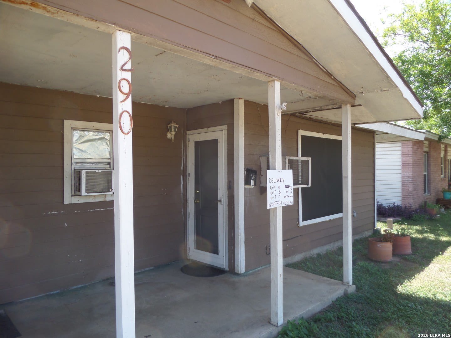 290 Harcourt Ave. – photo 2