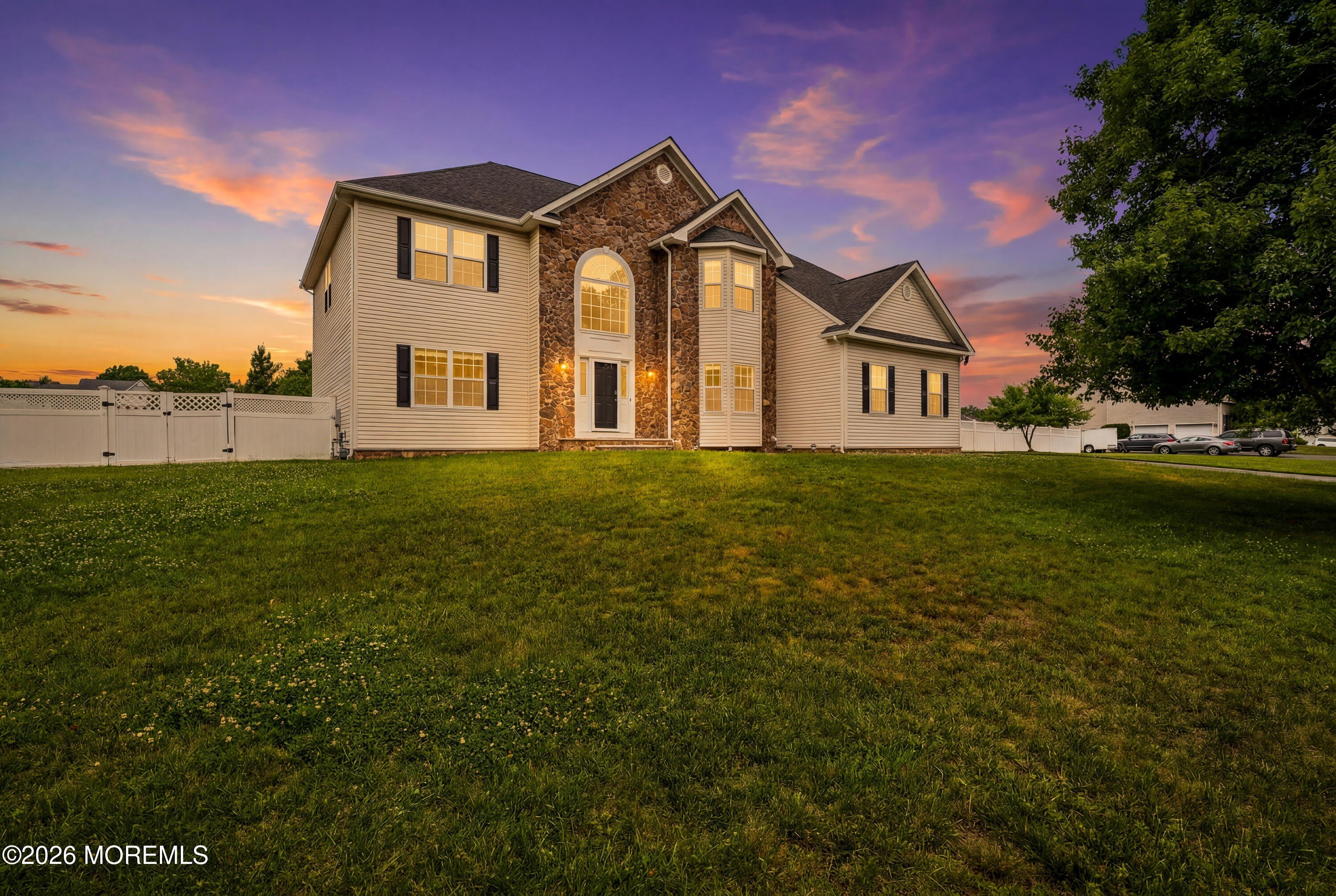 10 Etty Drive – photo 1