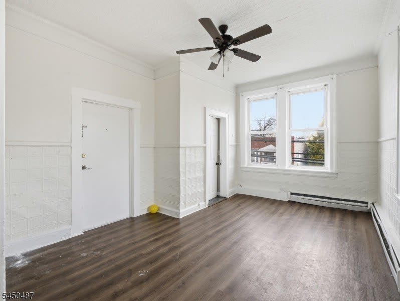 302 Belmont Ave – photo 2