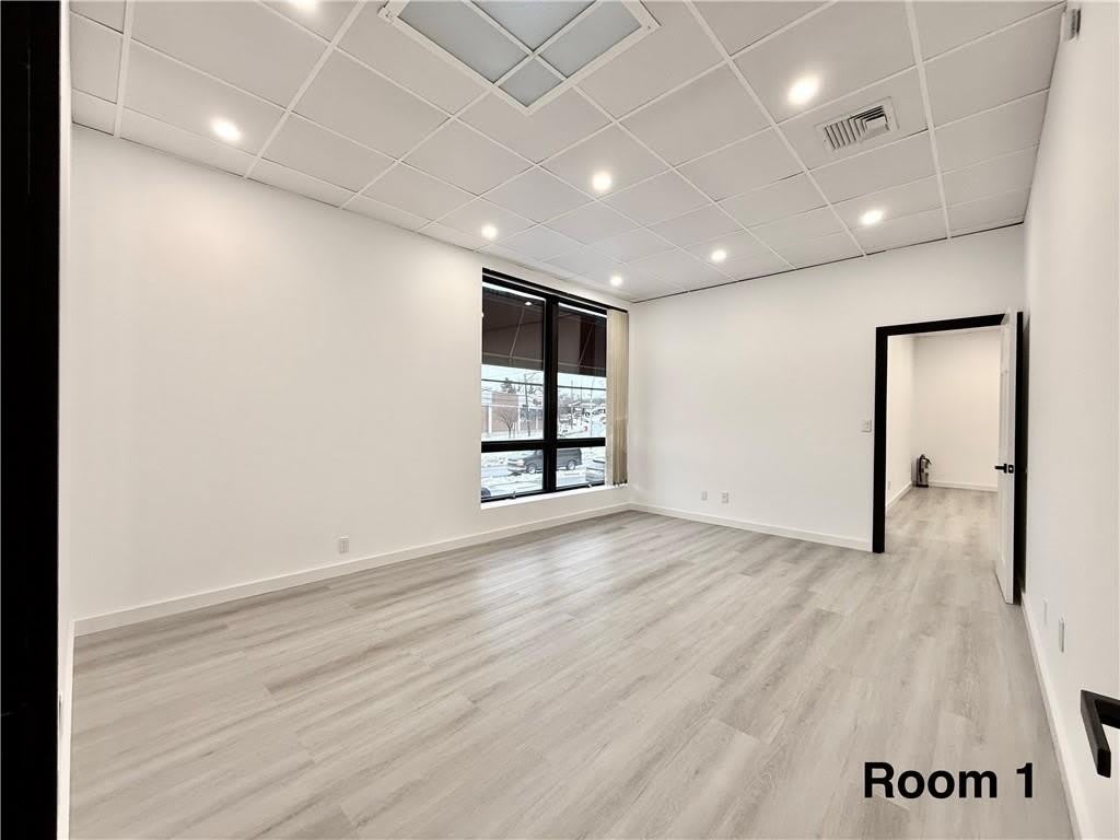 1186 Hylan Boulevard – photo 2