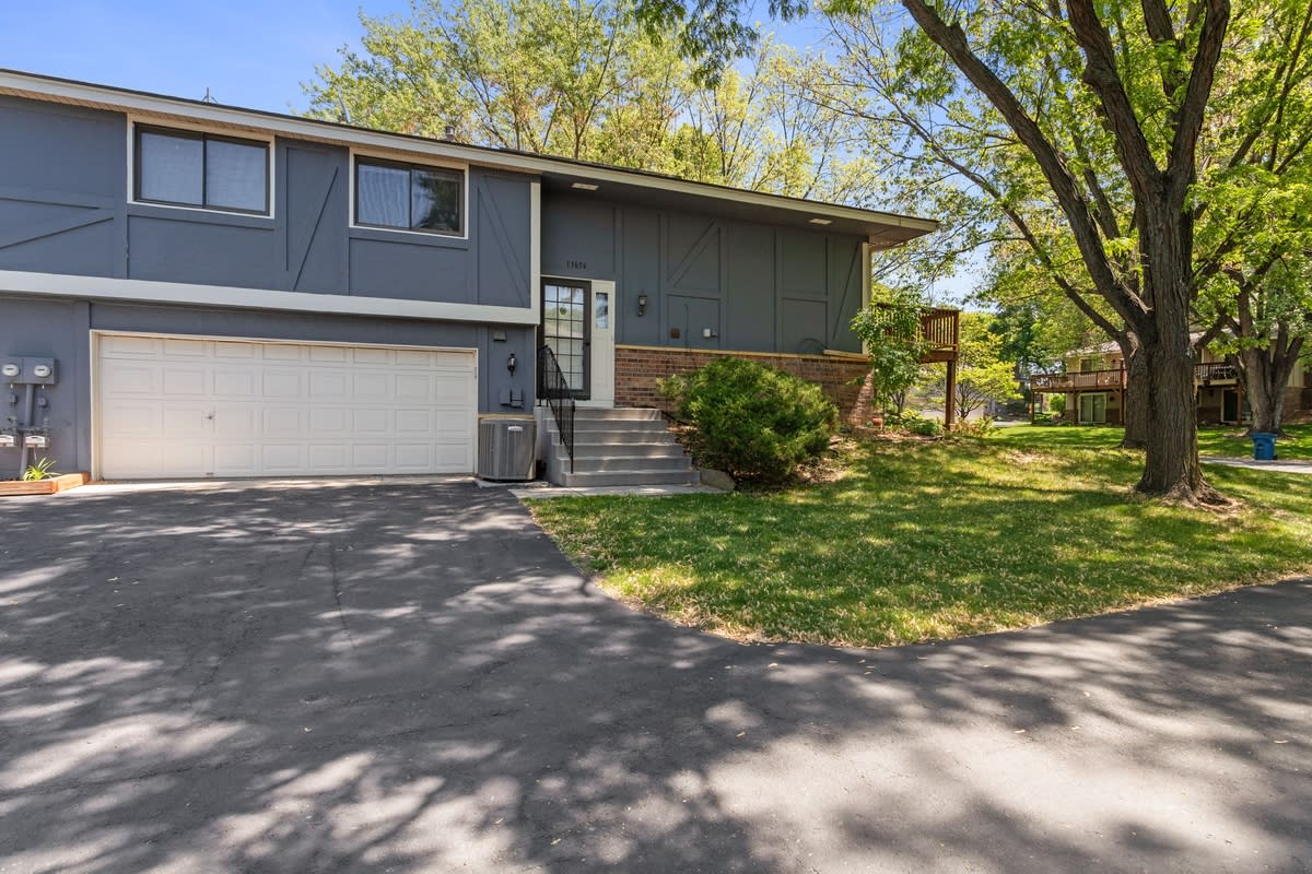 13656 74Th Place North – photo 1
