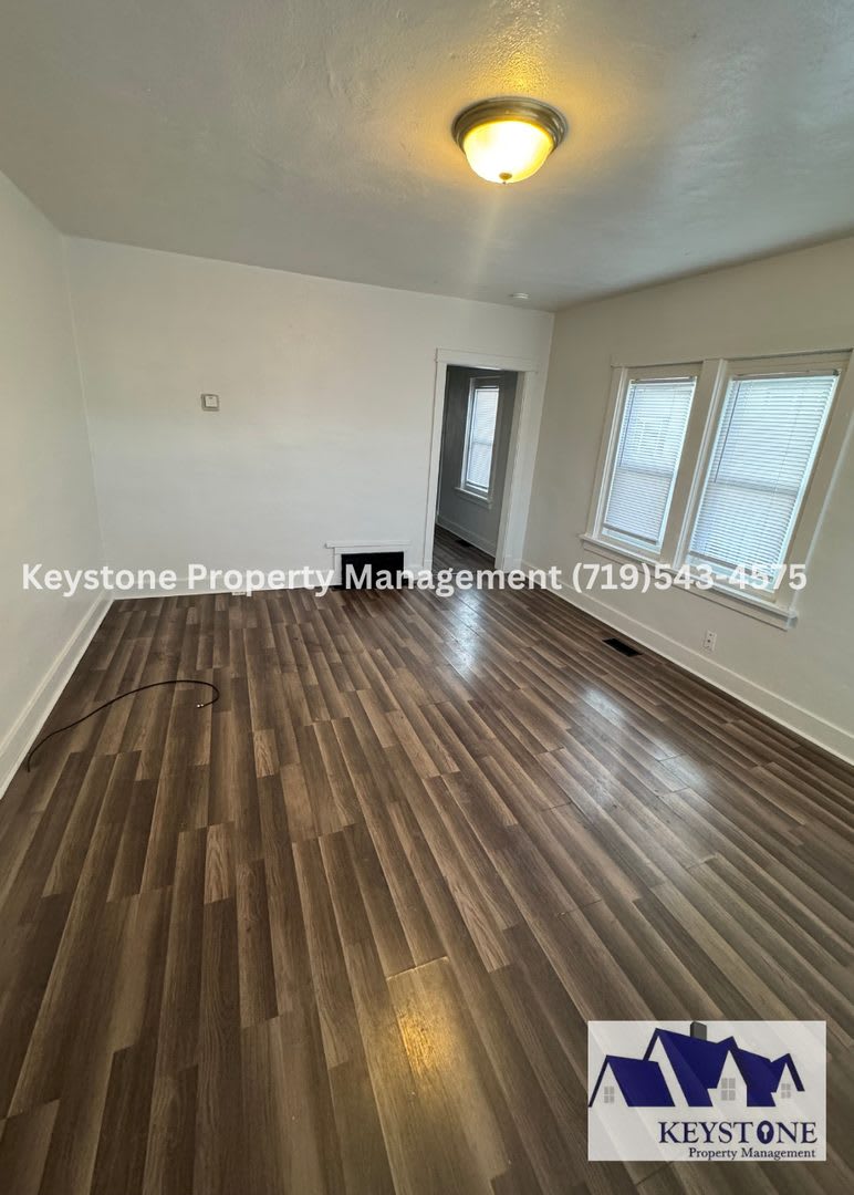 400 Off Special Small Dog Allowed 1 Bedroom 1 Bathroom 1 Car Garage For Storage 800 800 – photo 3