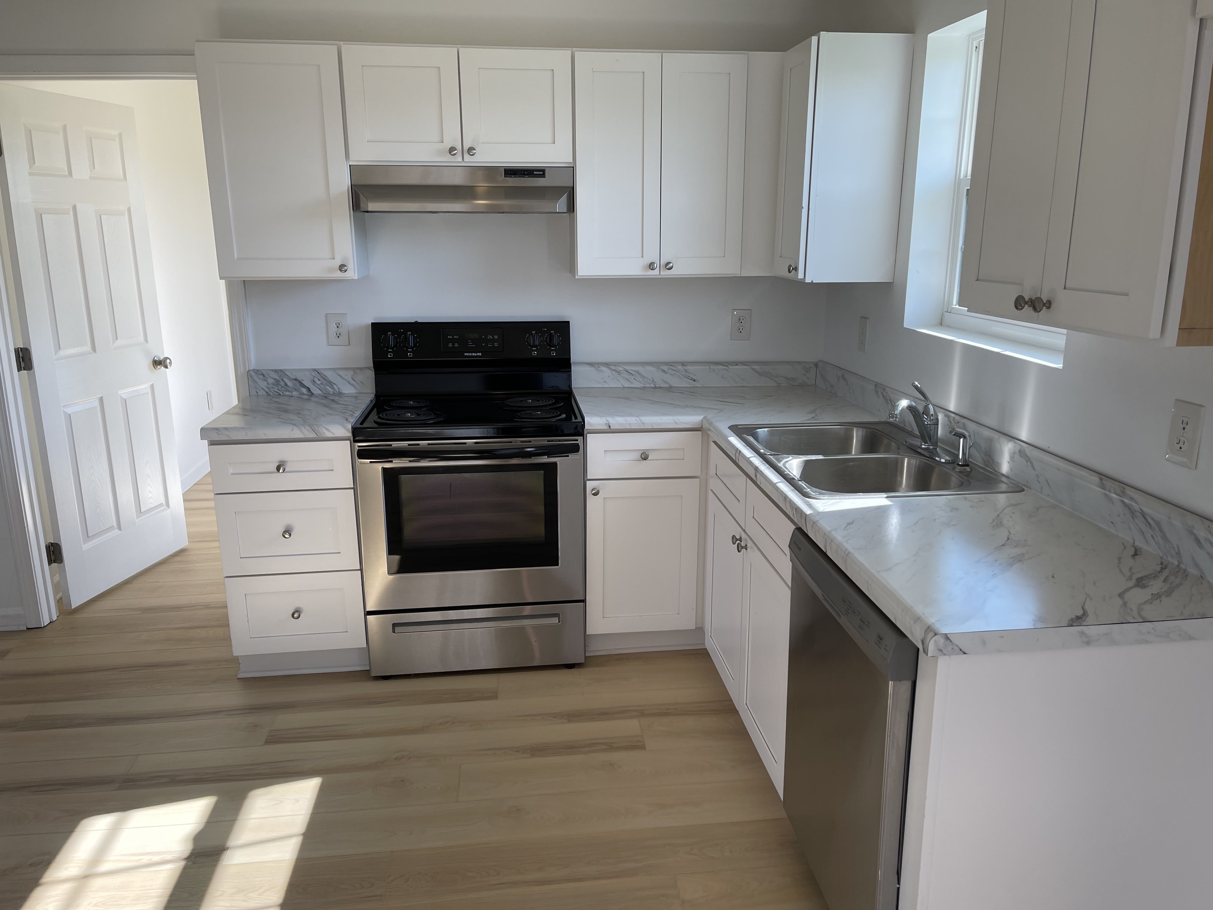 1430 Quarles Rd – photo 3