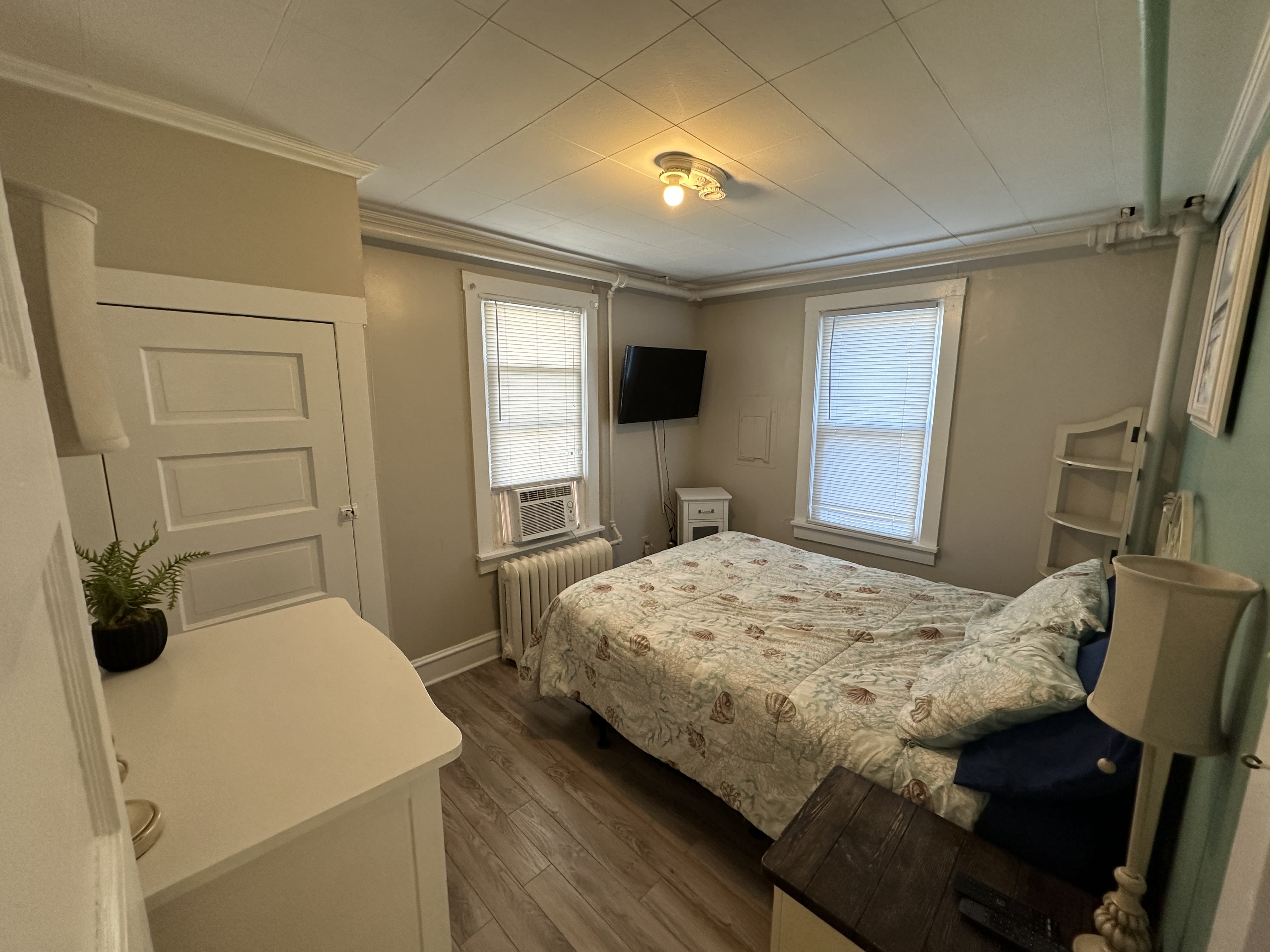 509 E 7th St – photo 4