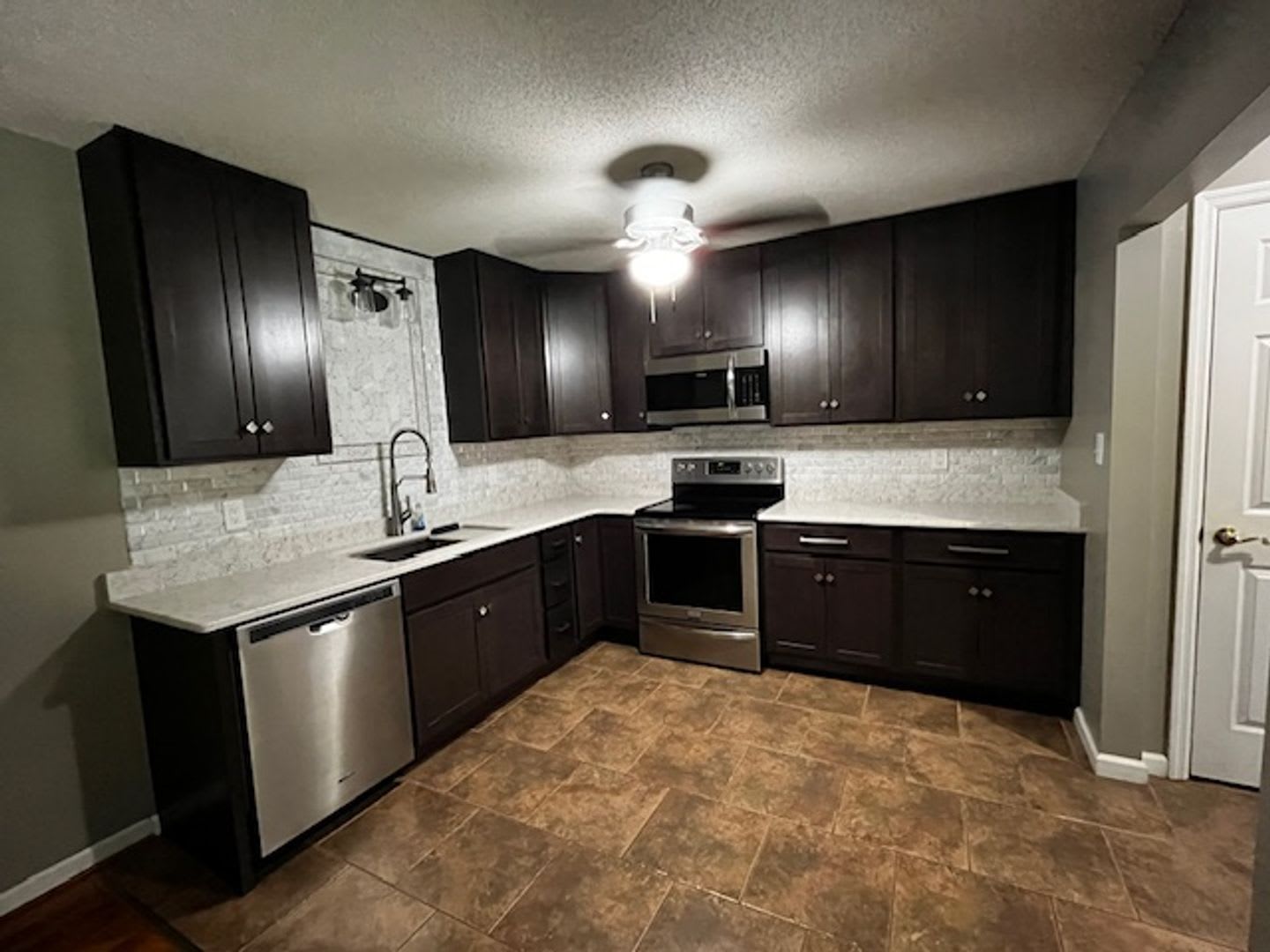 3 Bedroom 2 Bath house with attached garage, sun room, large back deck – photo 3