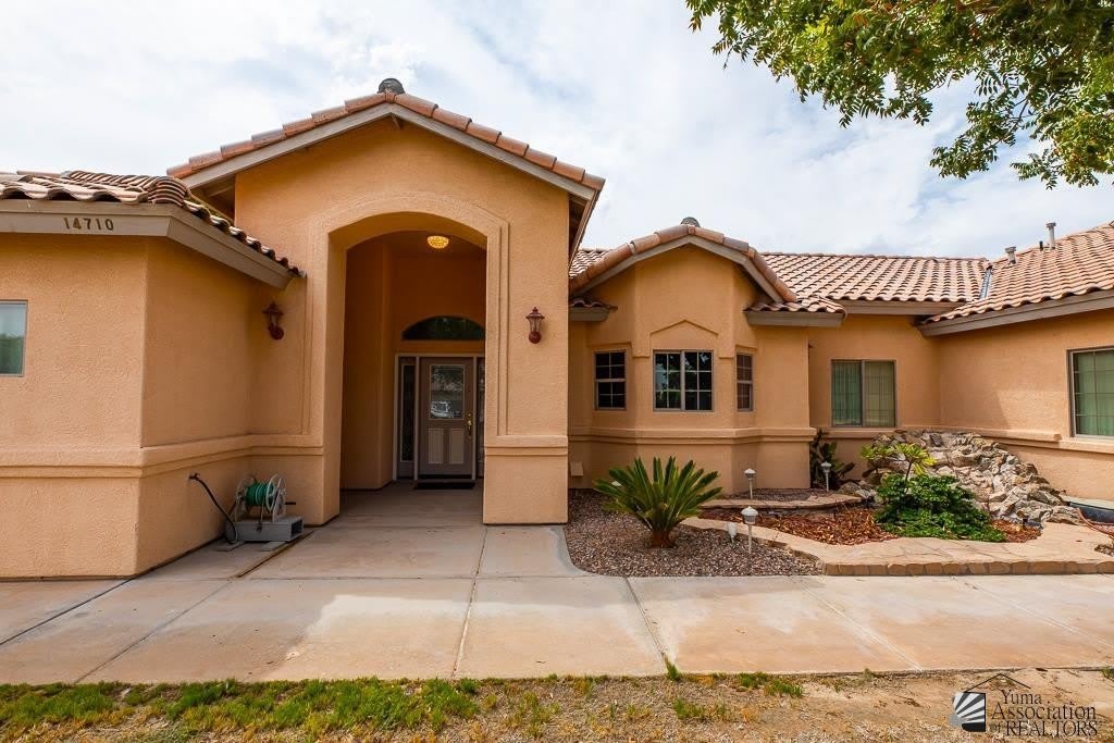 14710 BLANCO AVE – photo 3