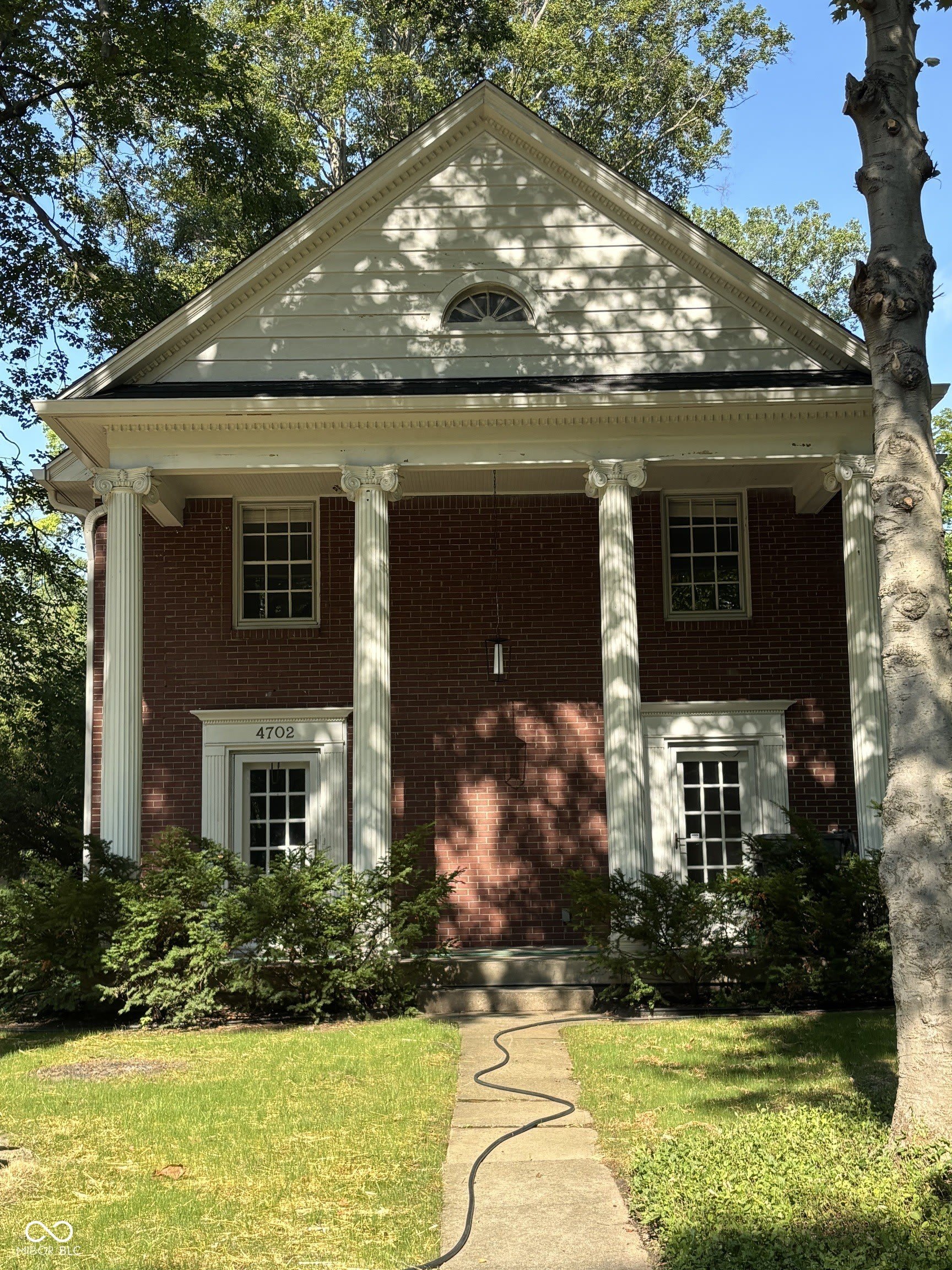4702 N Capitol Avenue – photo 2
