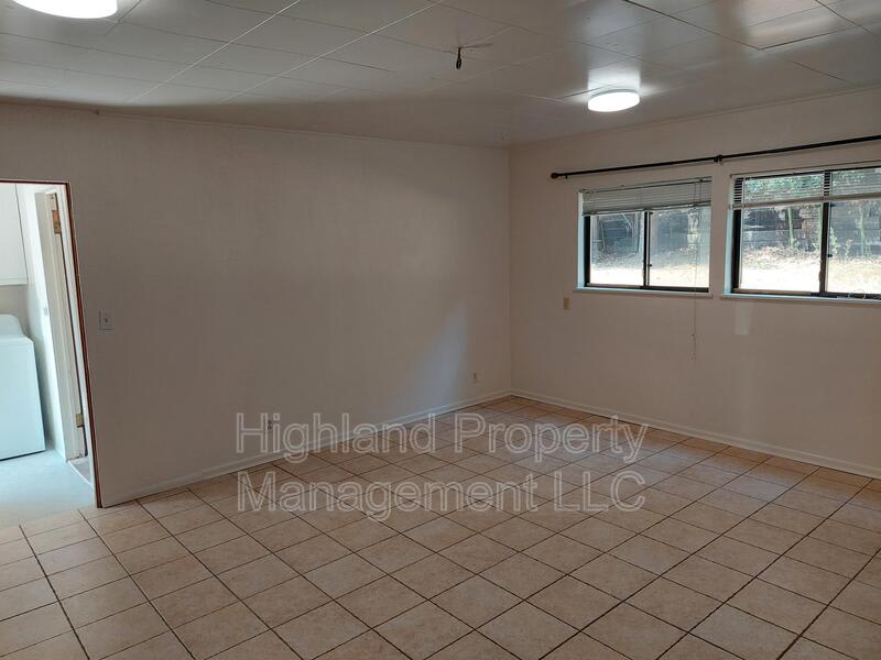 1170 Ne Harvey Rd – photo 2