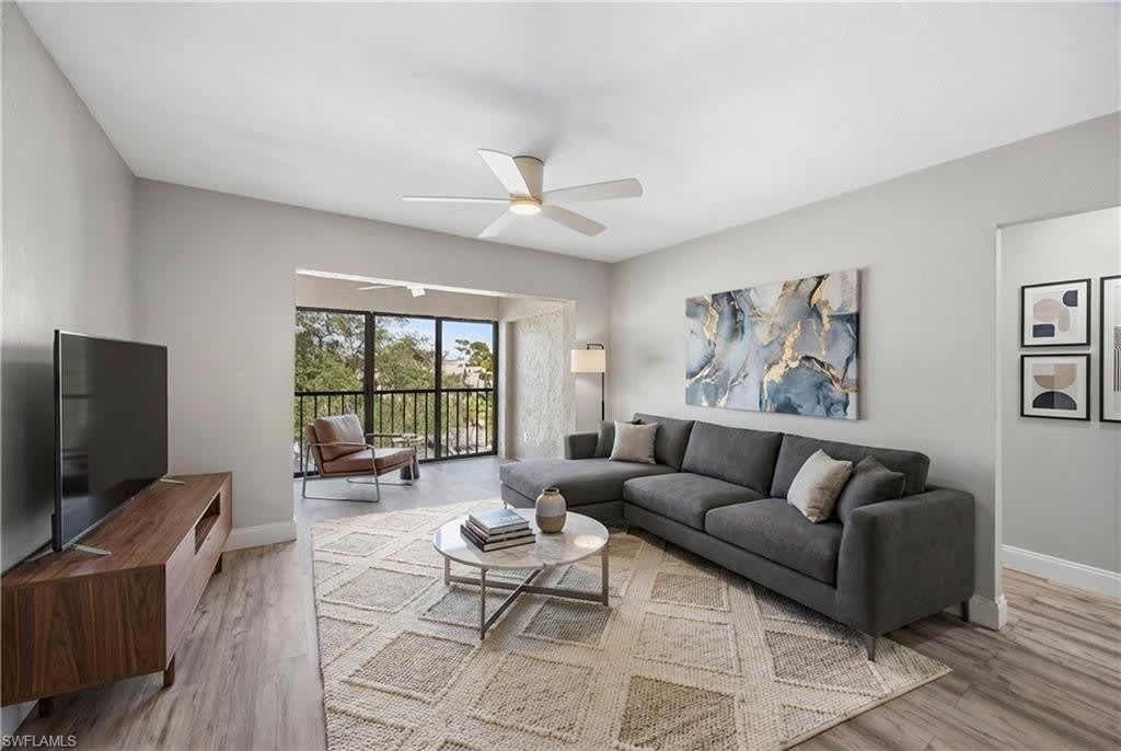 228 Fox Glen Dr – photo 4