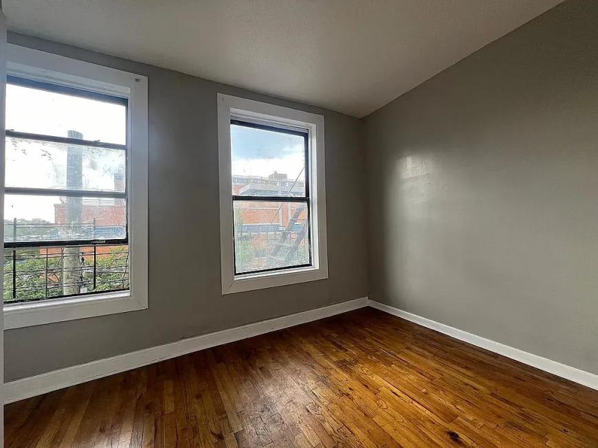 2119 Hughes Avenue – photo 4