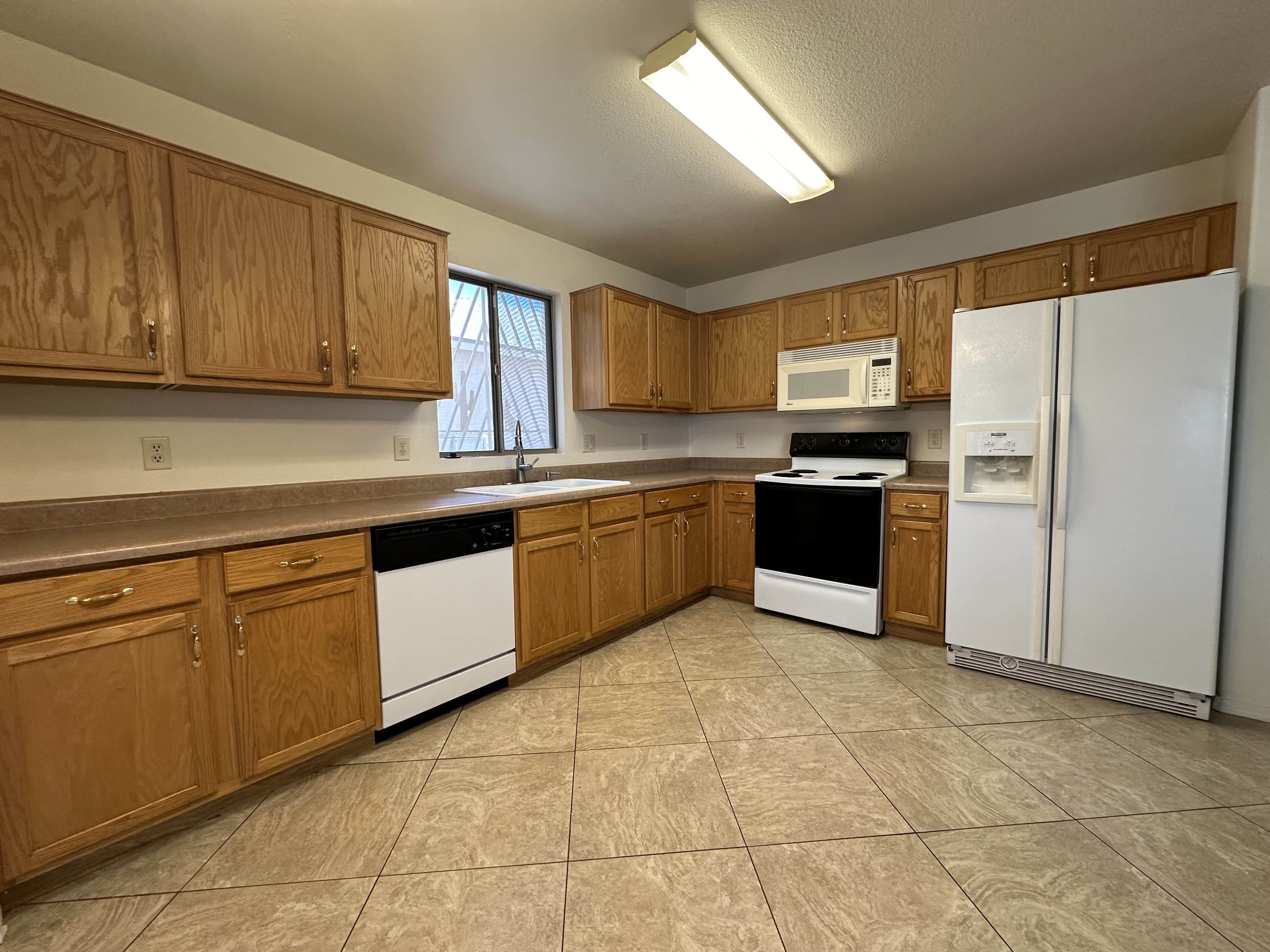 3861 E Kinishba Dr – photo 5