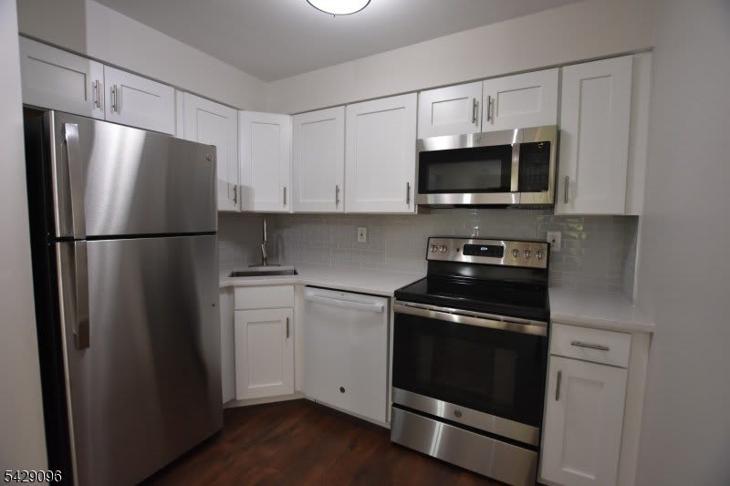 24 Sunrise Dr – photo 1