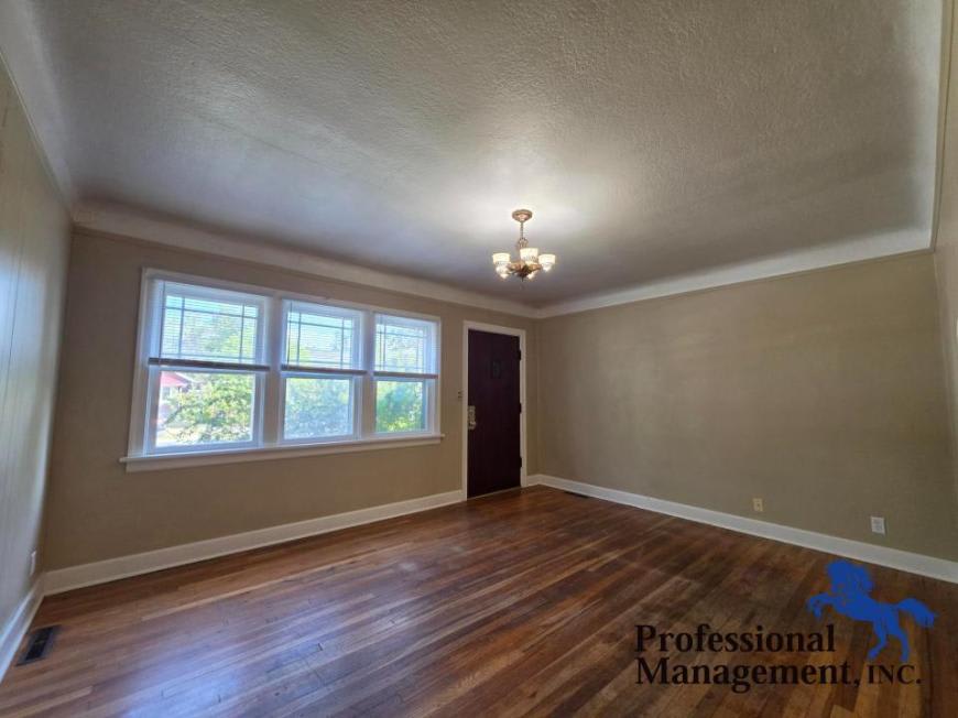 106 Alderson Ave – photo 2