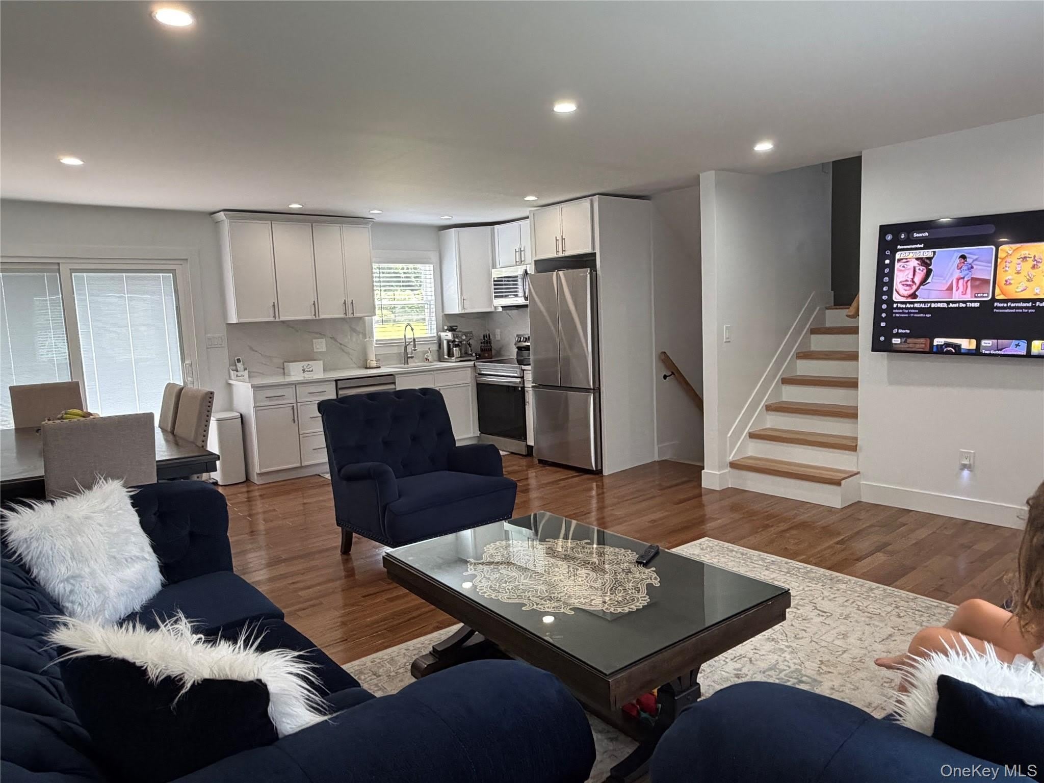 3426 Gomer Street – photo 1