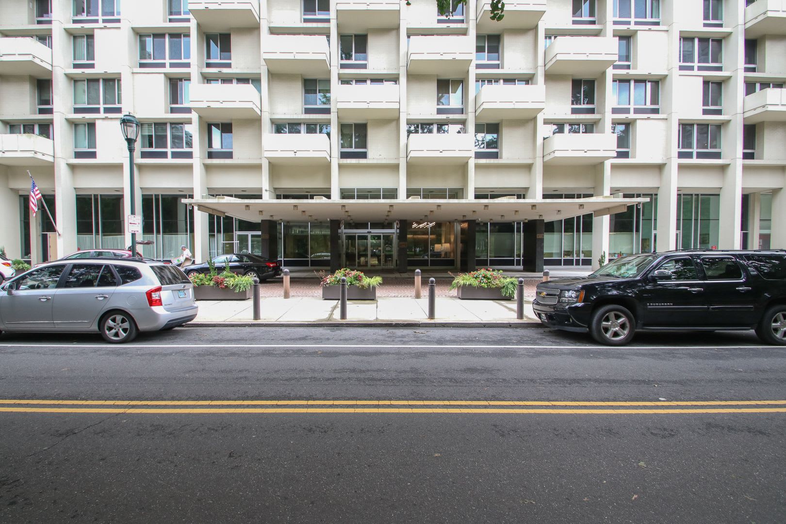 Luxury 1 Bedroom With Balcony Pool City Views Hopkinson House – photo 1