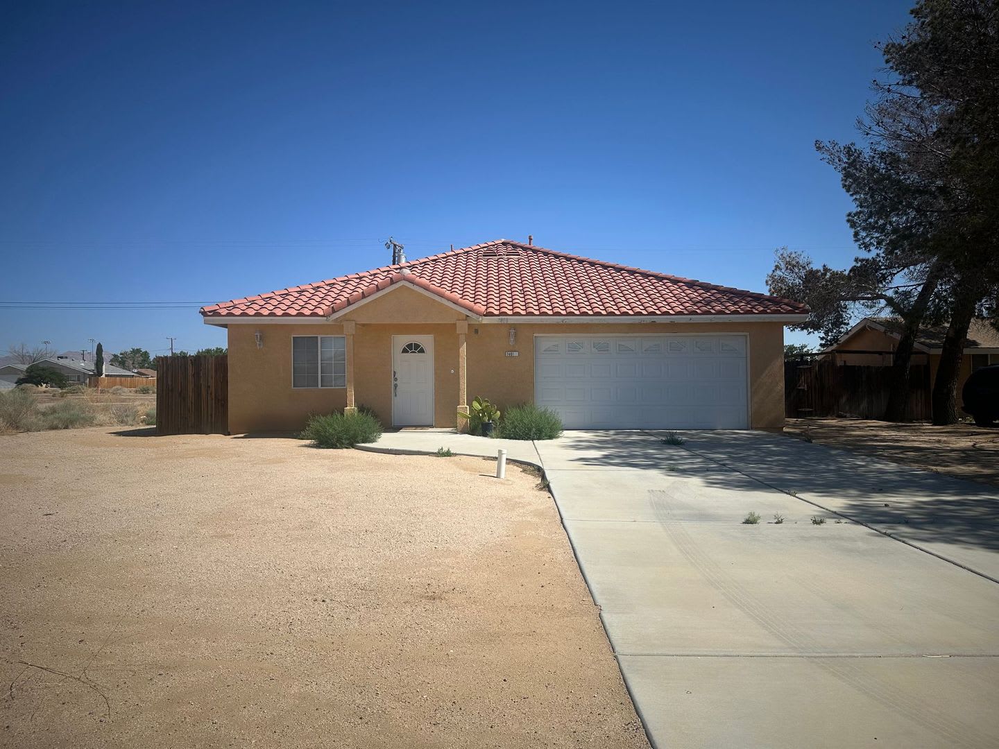 3 Bedroom 2 Bedroom READY NOW! – photo 1